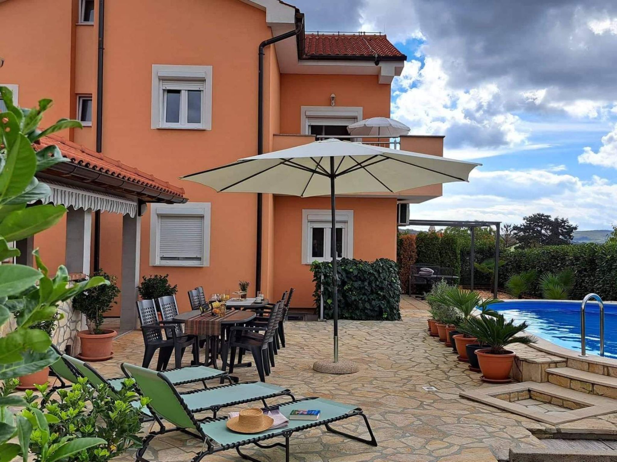 Wohnung mit Terrasse