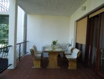 geräumige Wohnung in der Nähe des Meeres