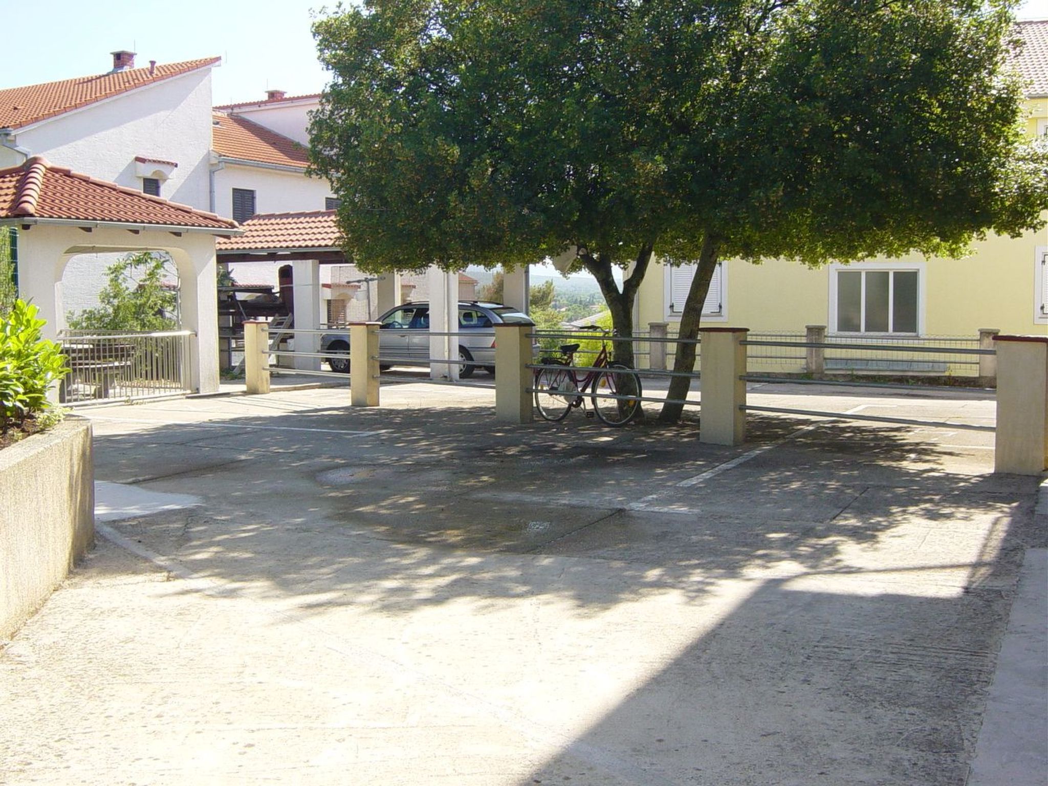 Schöne moderne und voll ausgestattete Wohnung. — House (5 of 13)
