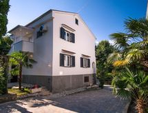 Apartment Nova Mira