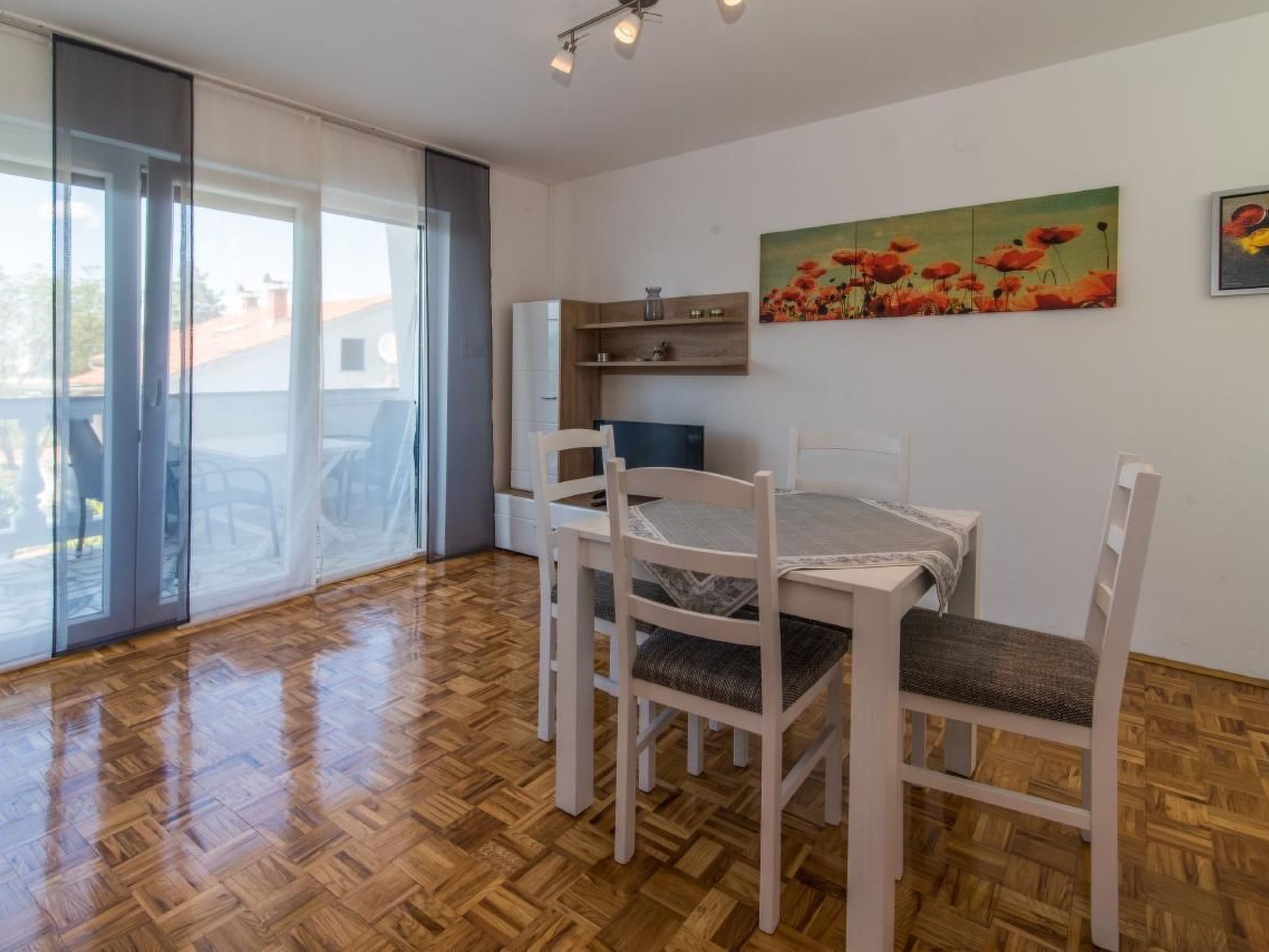 Apartment Nova Mira-Image-tags.info