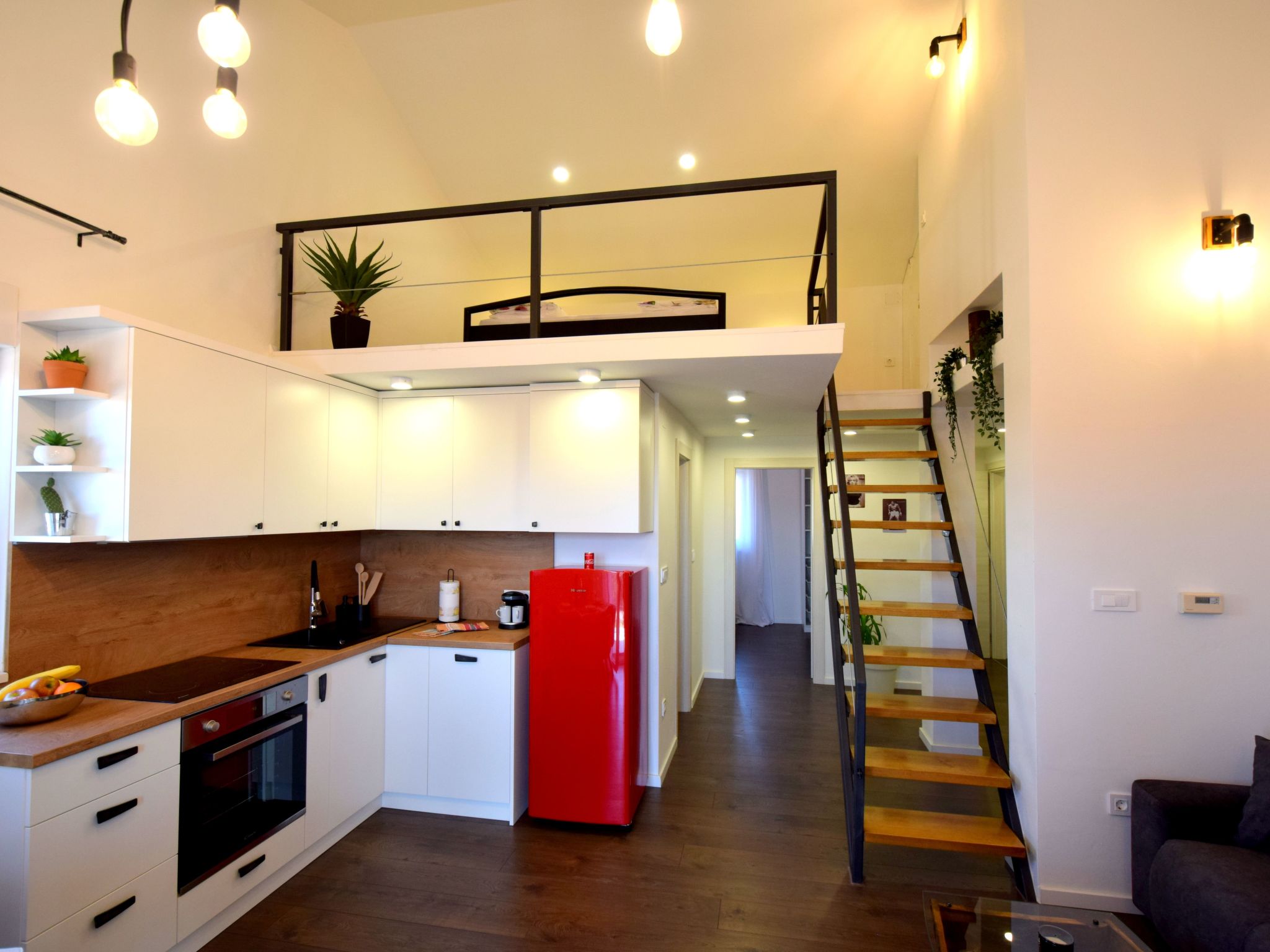 Aki Antonio-Image-tags.info