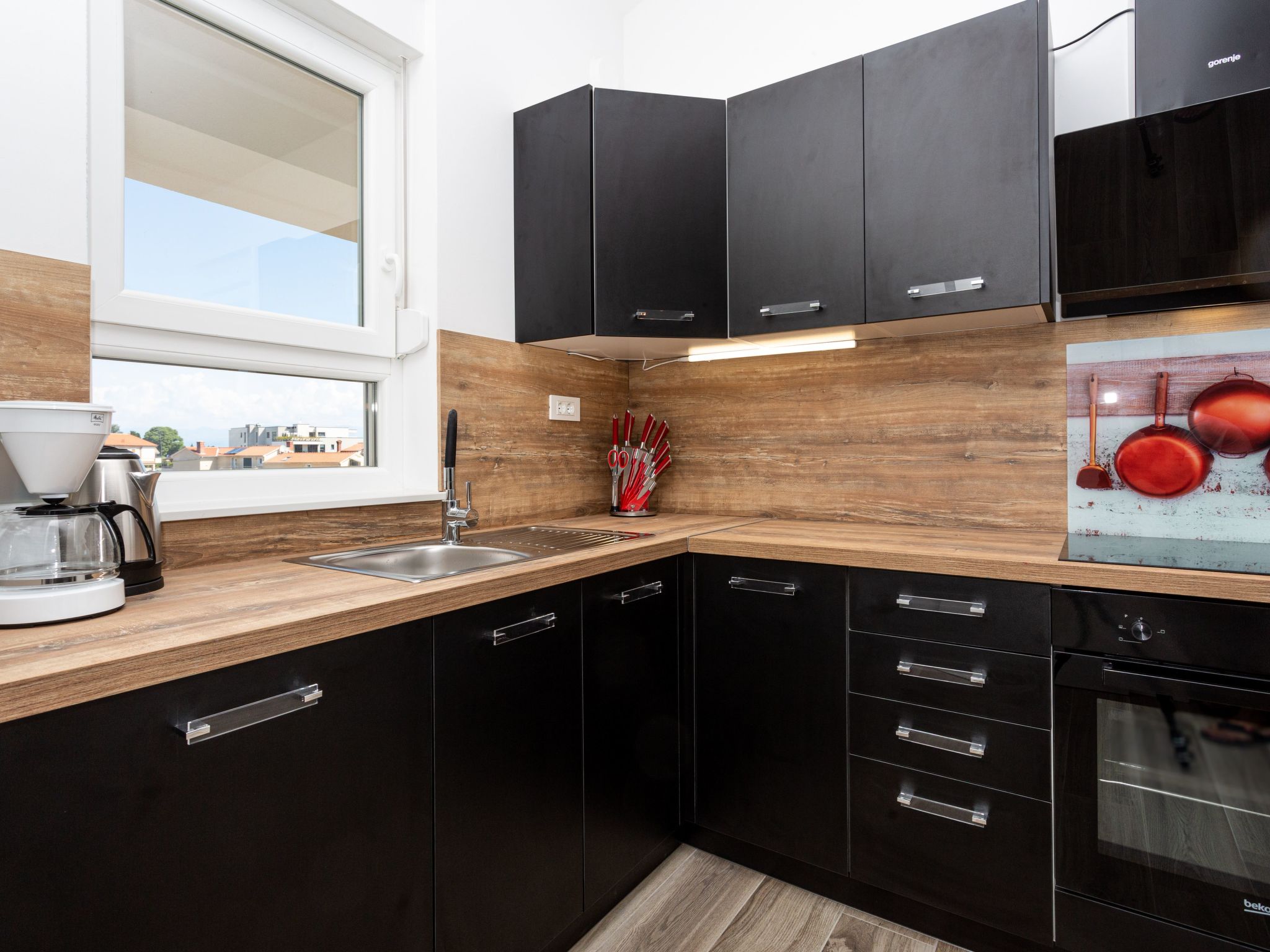 Doris 2-Image-tags.info