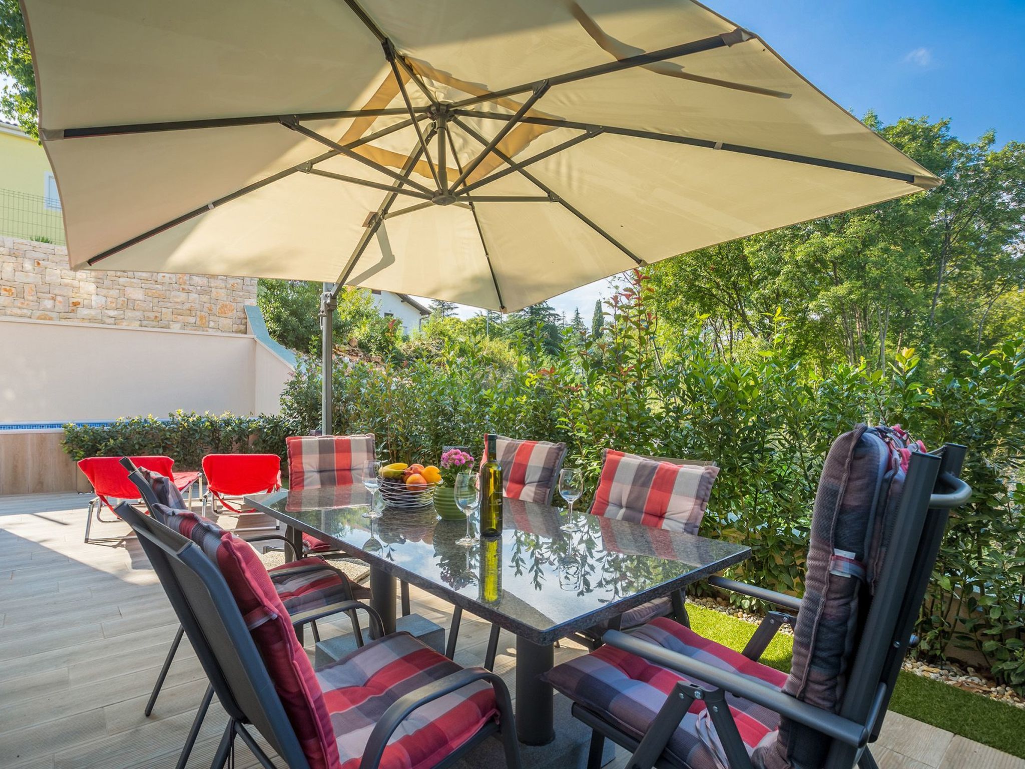 "Olive Nika" mit privatem Pool-Image-tags.info