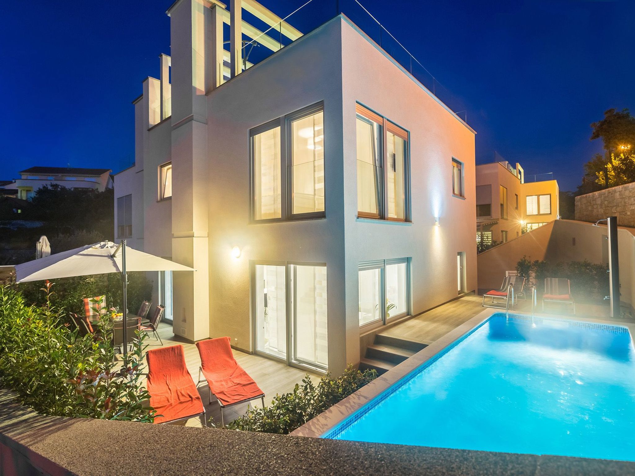 "Olive Nika" mit privatem Pool-Image-tags.info