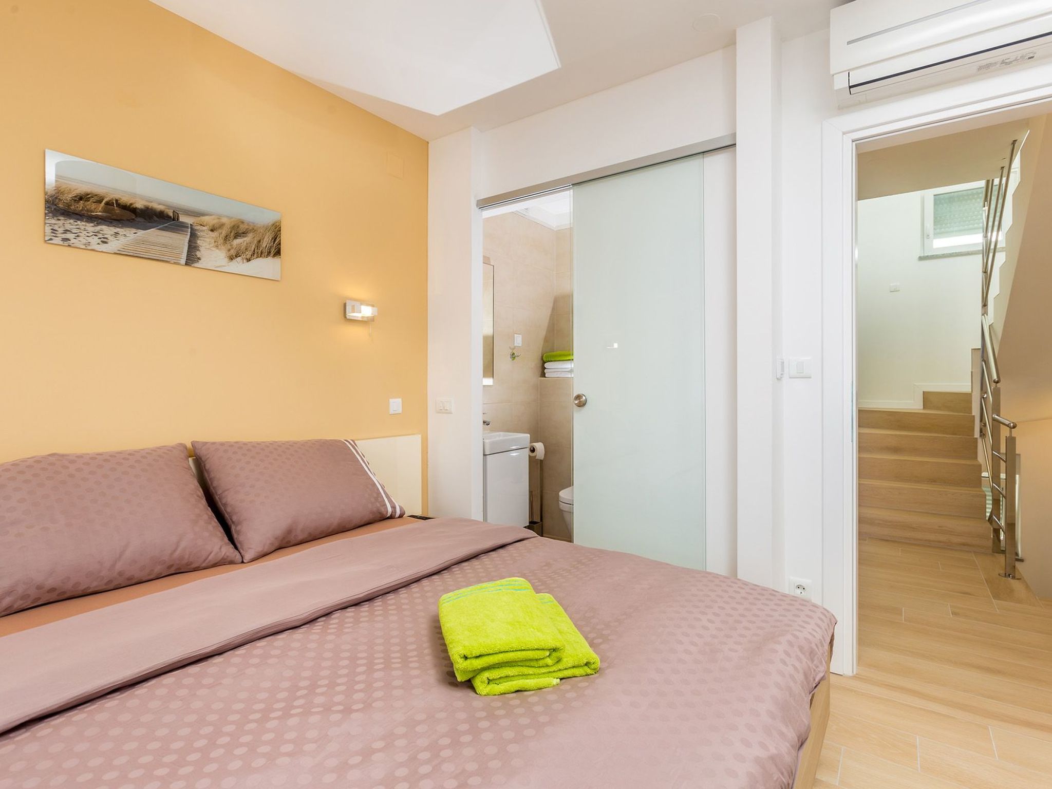 "Olive Nika" mit privatem Pool-Image-tags.info