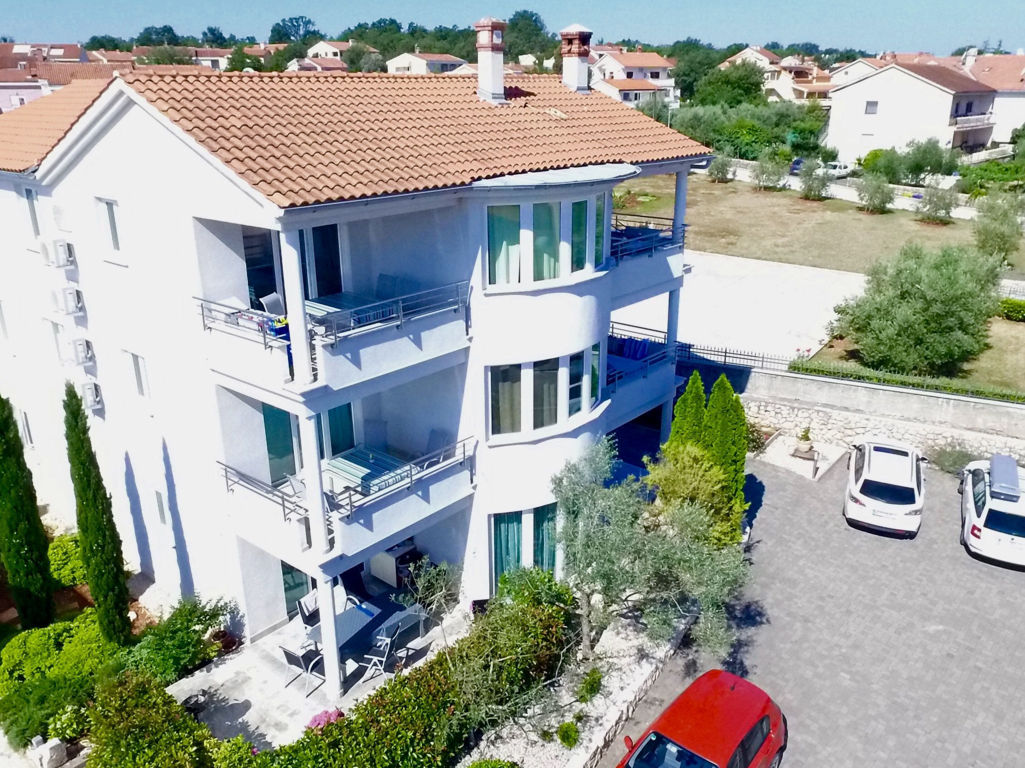 Apartment für vier Erwachsene und zwei Kinder mit Balkon - Binnen