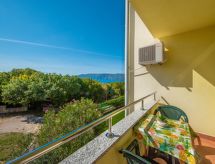 Appartement Balorda: Vredig kustverblijf op 400 meter van zee bij Pinezići, Krk - thumbnail 2
