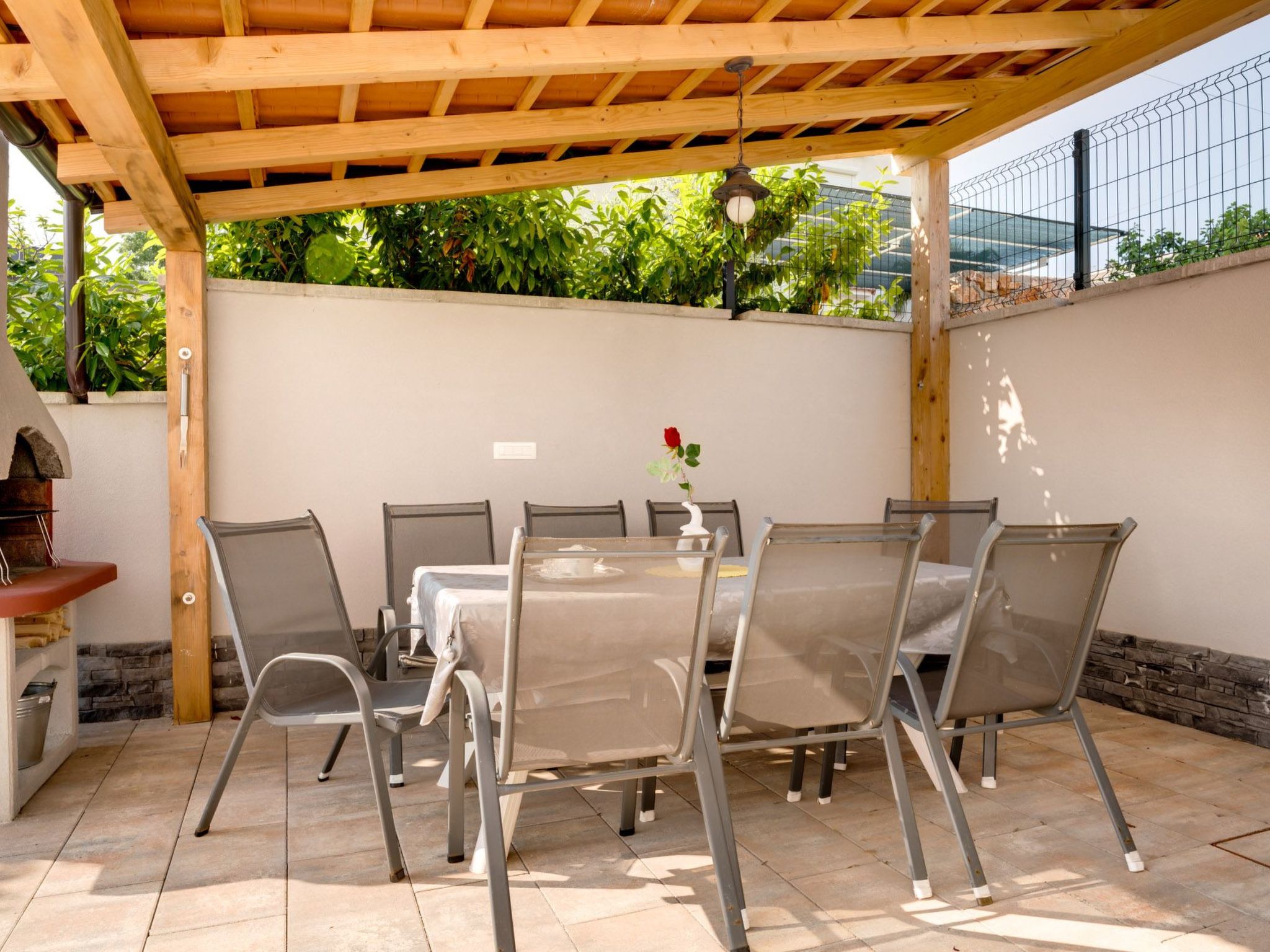 Schönes Haus in Pinezići mit privatem Parkplatz-Image-tags.info