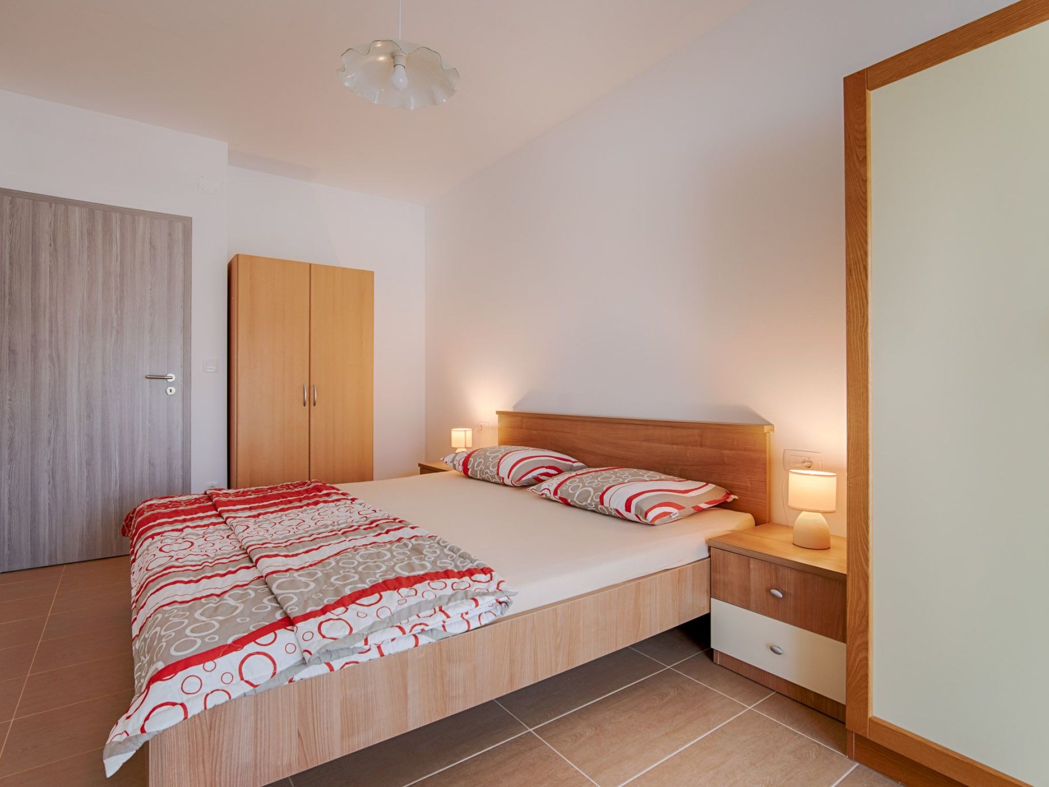 Schönes Haus in Pinezići mit privatem Parkplatz-Image-tags.info