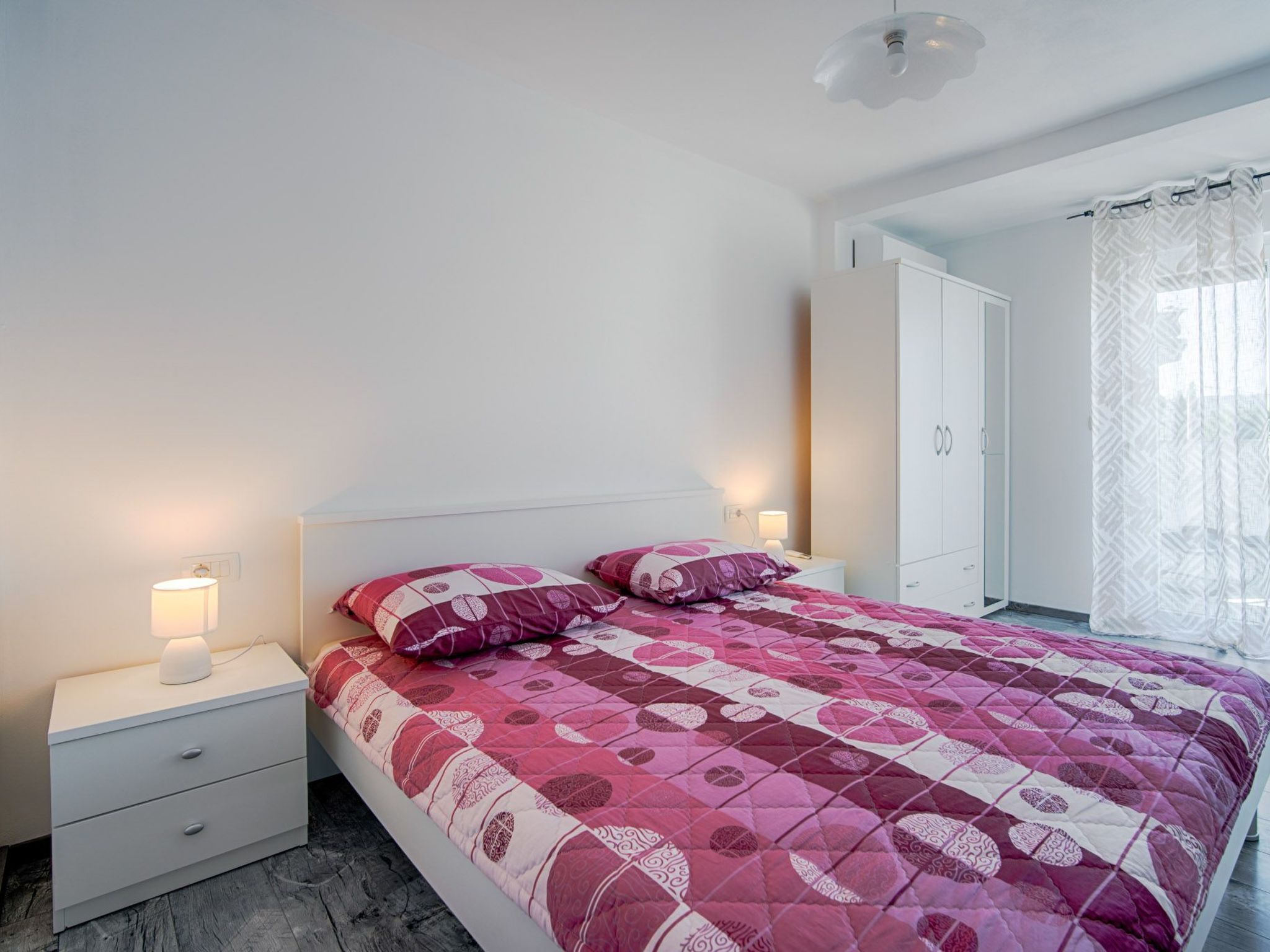 Schönes Haus in Pinezići mit privatem Parkplatz-Image-tags.info