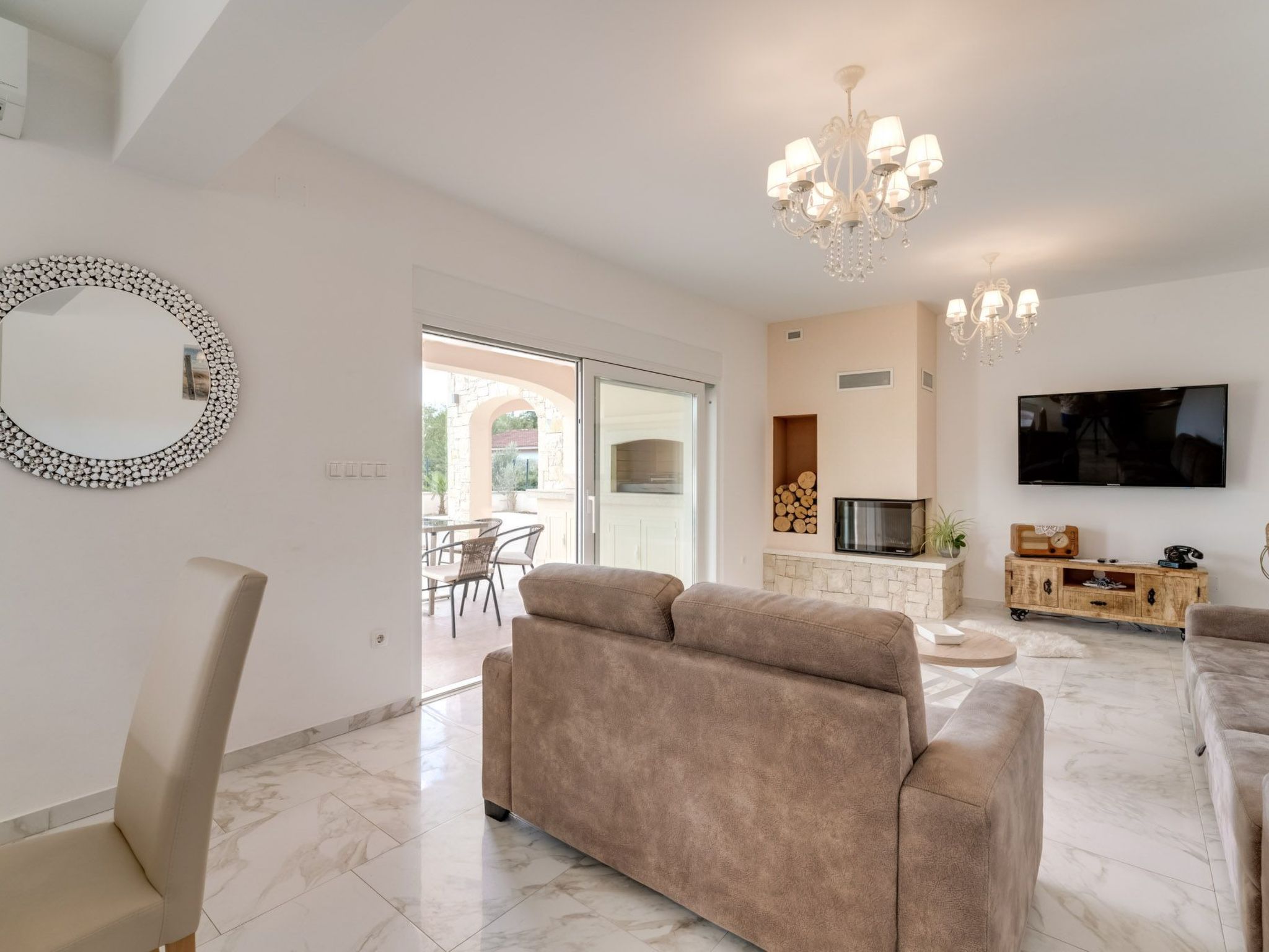 Haus in Pinezići mit privatem Pool-Image-tags.info