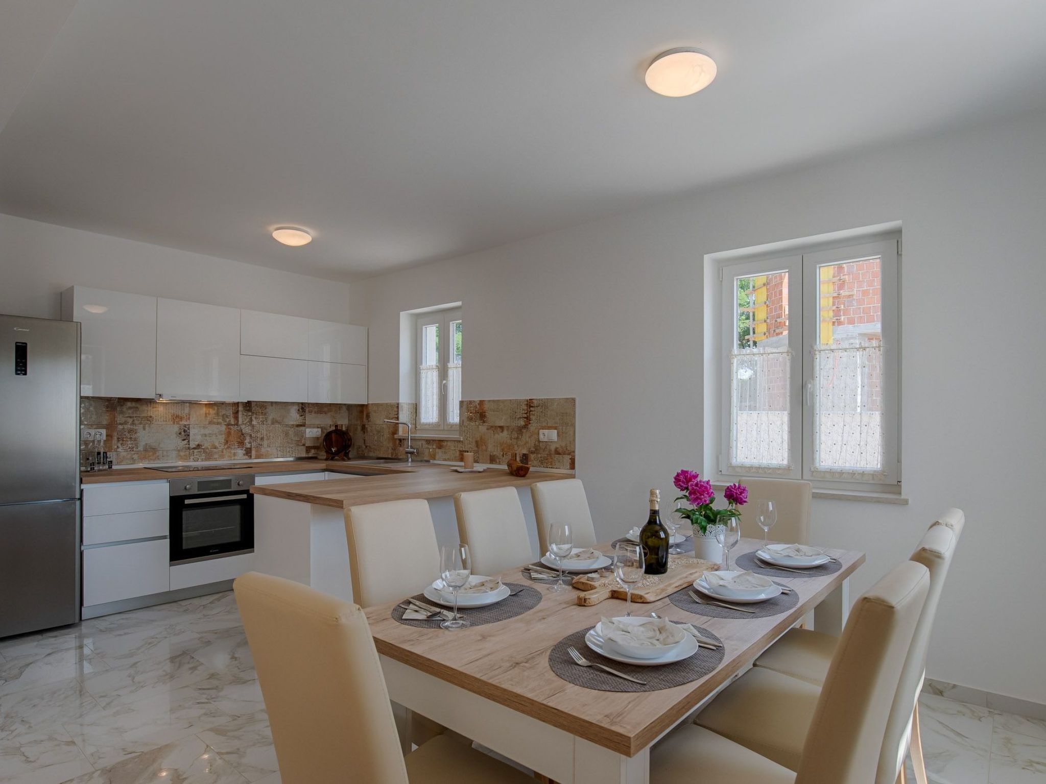 Haus in Pinezići mit privatem Pool-Image-tags.info