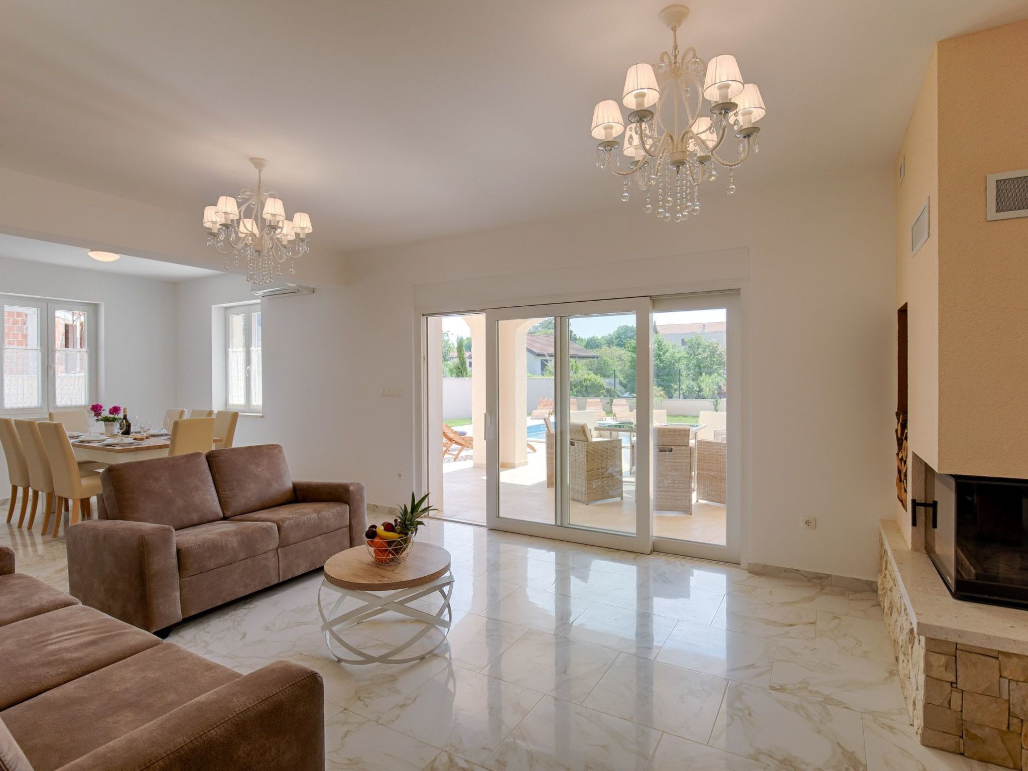 Haus in Pinezići mit privatem Pool-Image-tags.info