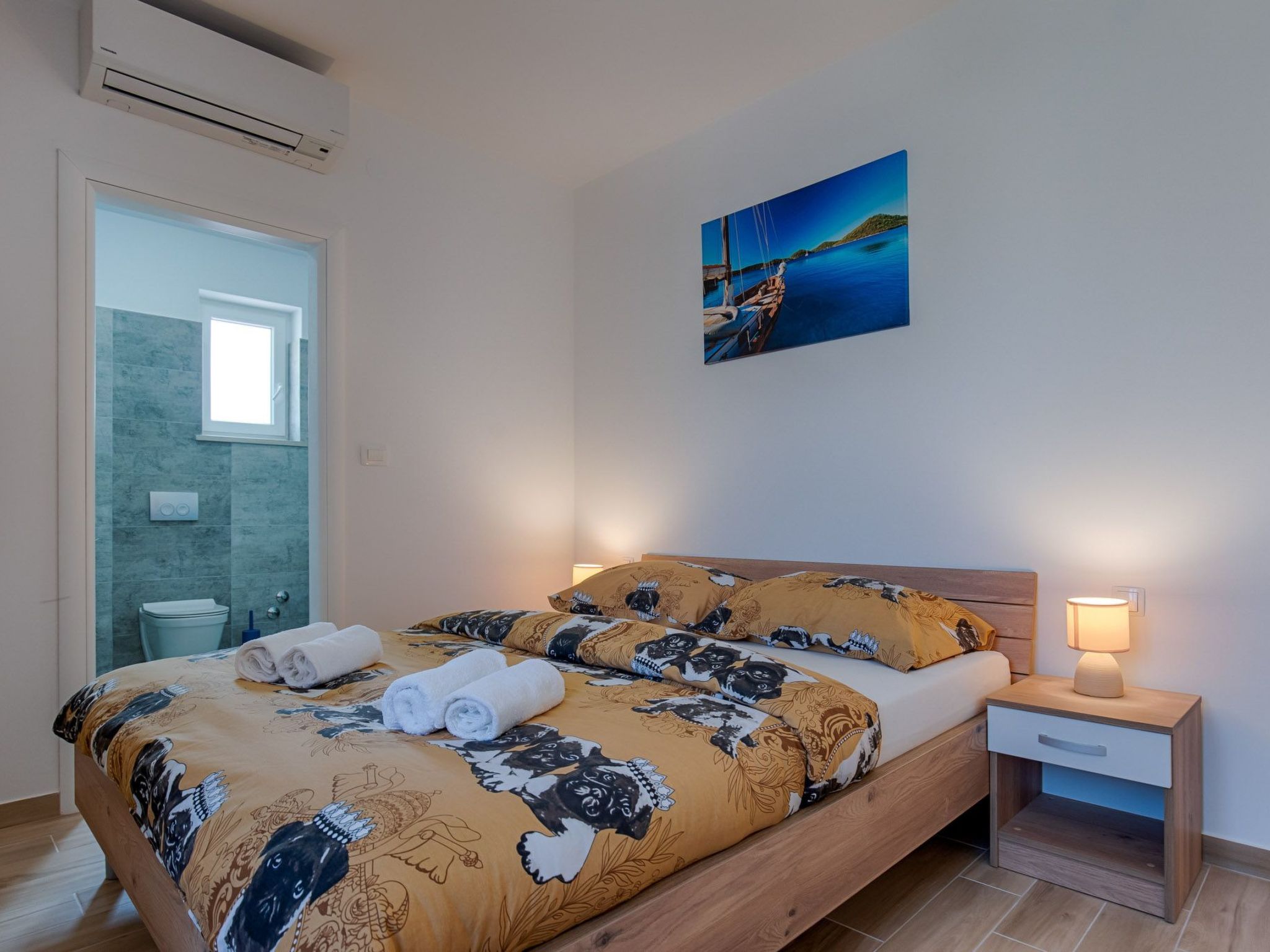 Haus in Pinezići mit privatem Pool-Image-tags.info