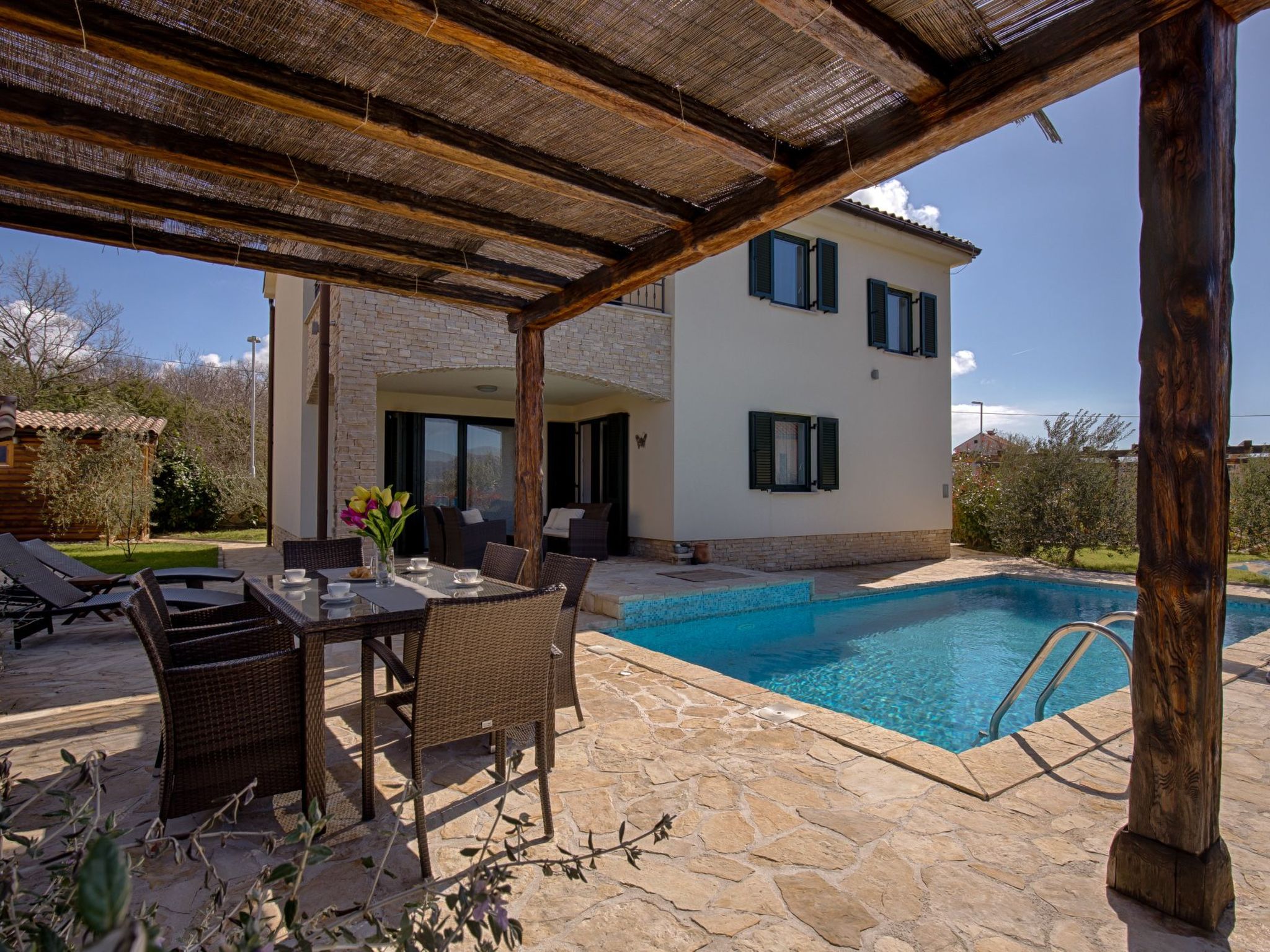 Villa "Oleandar" mit Schwimmbad und Meerblick-Image-tags.info