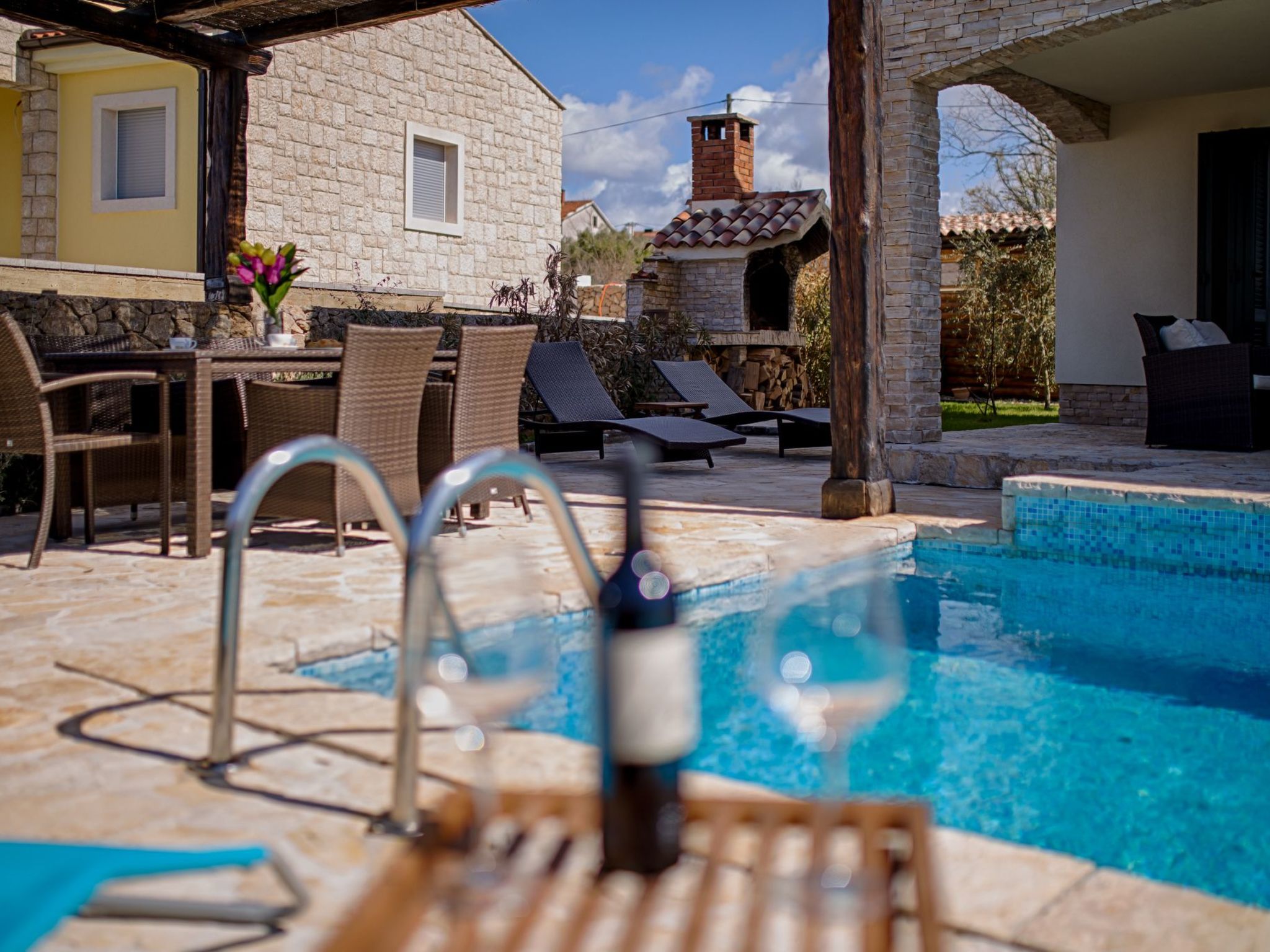 Villa "Oleandar" mit Schwimmbad und Meerblick-Image-tags.info