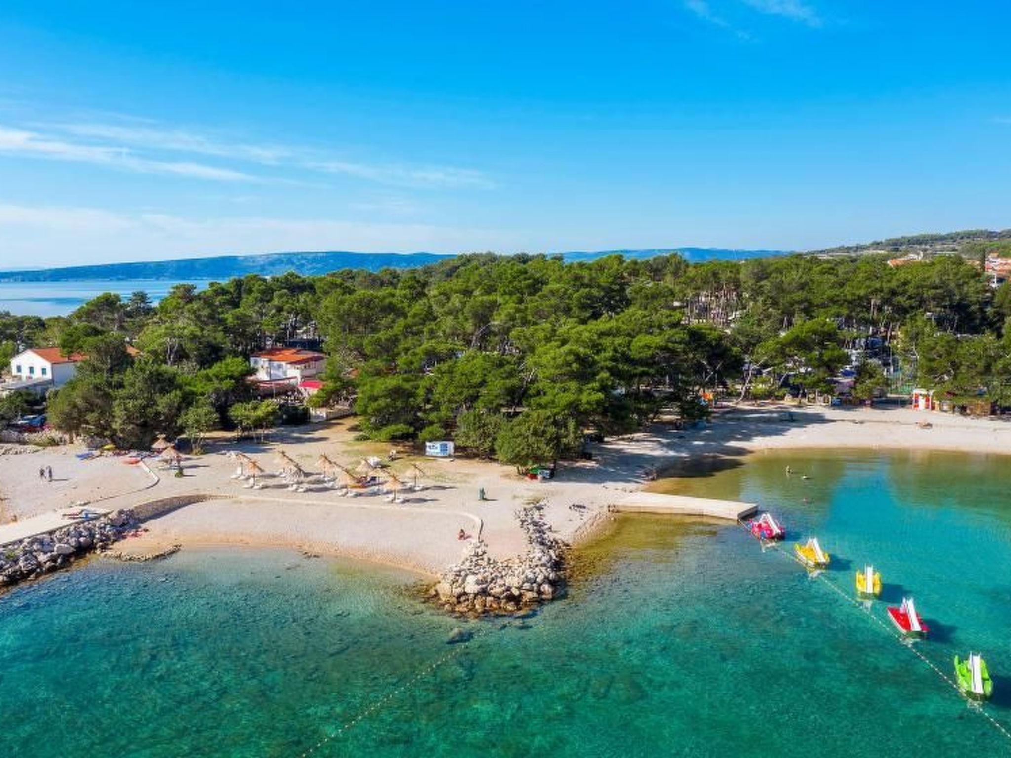 "Lana" mit Schwimmbad-Image-tags.info