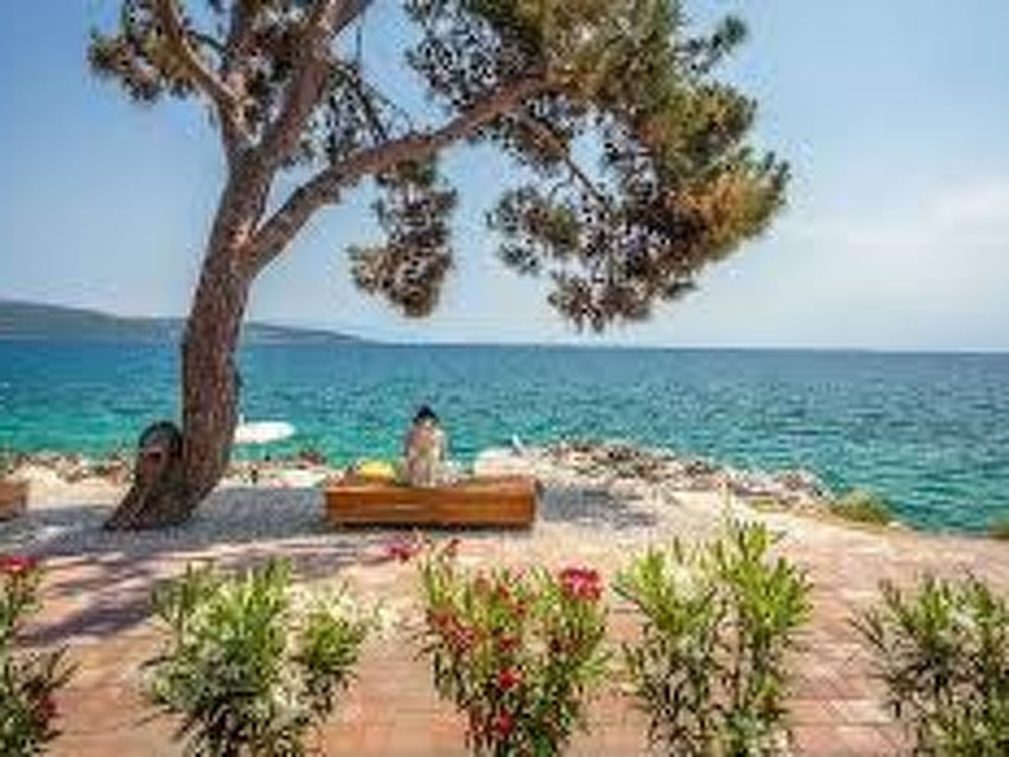 "Lana" mit Schwimmbad-Image-tags.info