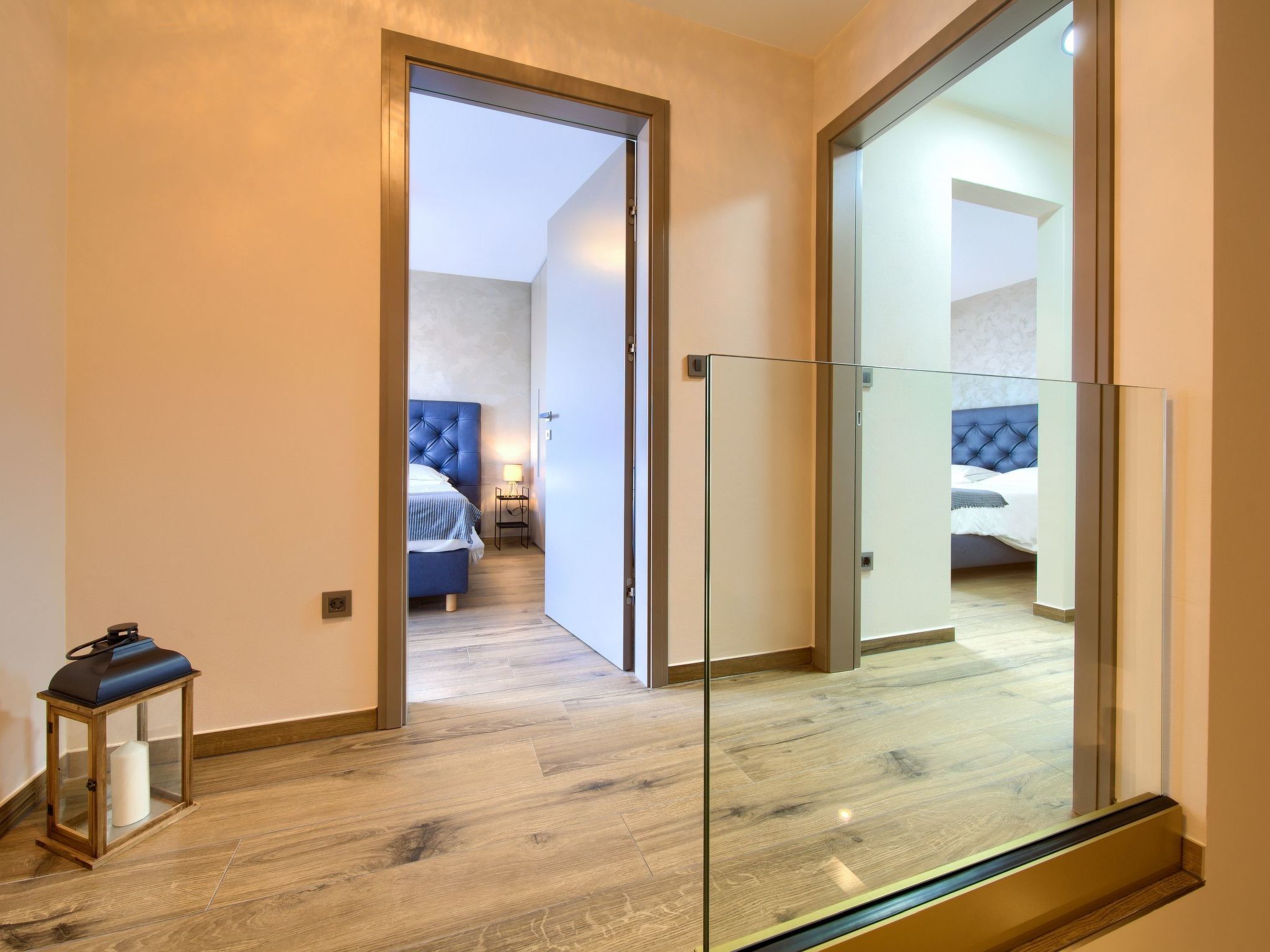 "Lana" mit Schwimmbad-Image-tags.info