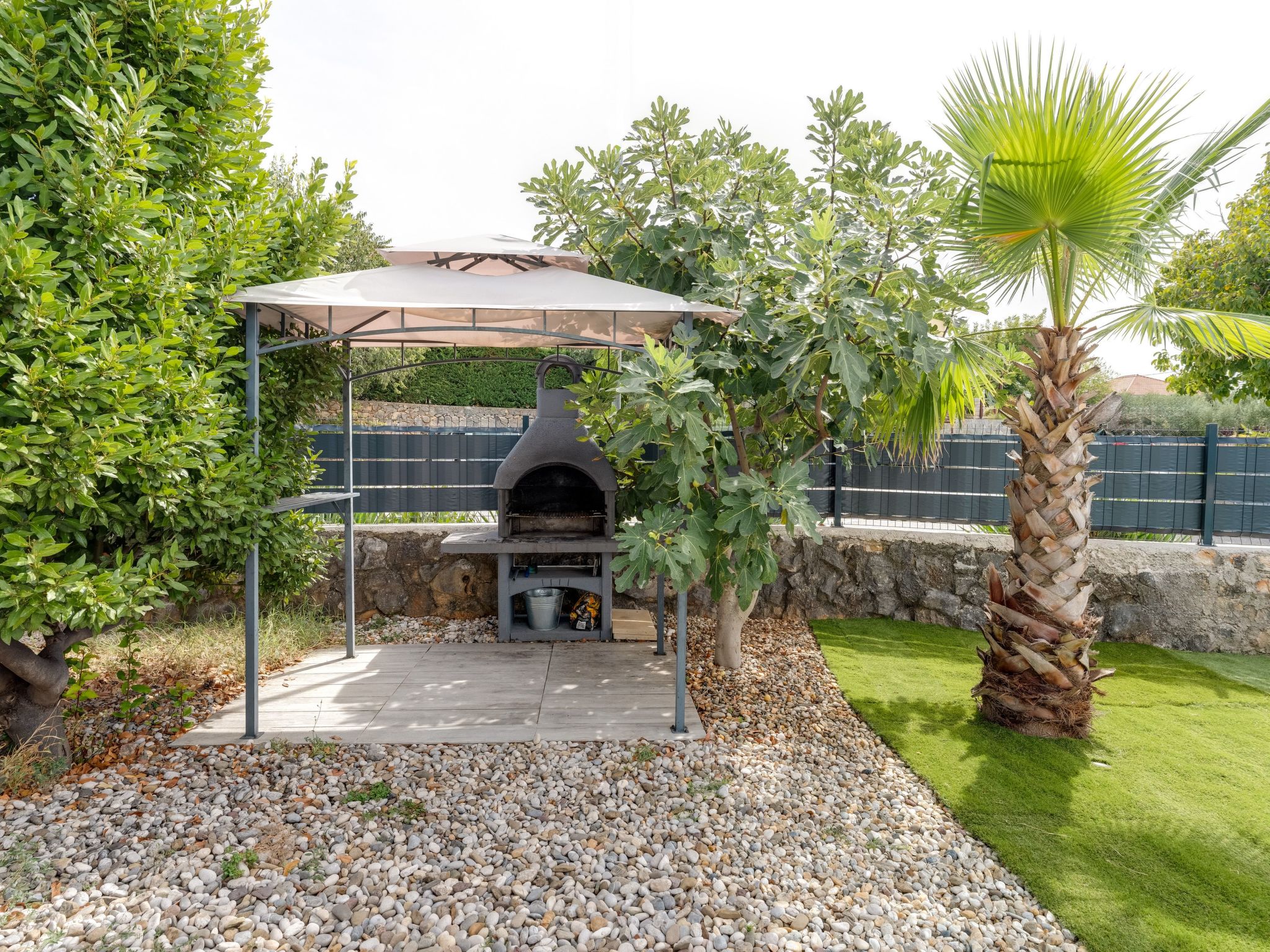 Schöne neue Villa mit Pool in Strandnähe-Image-tags.info