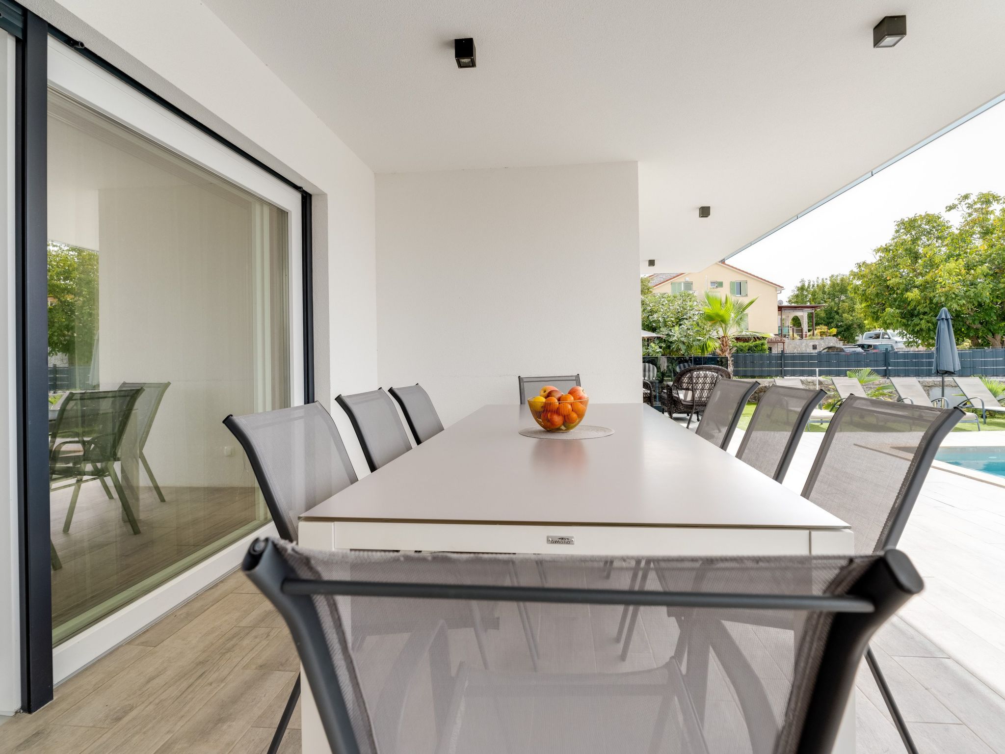 Schöne neue Villa mit Pool in Strandnähe-Image-tags.info