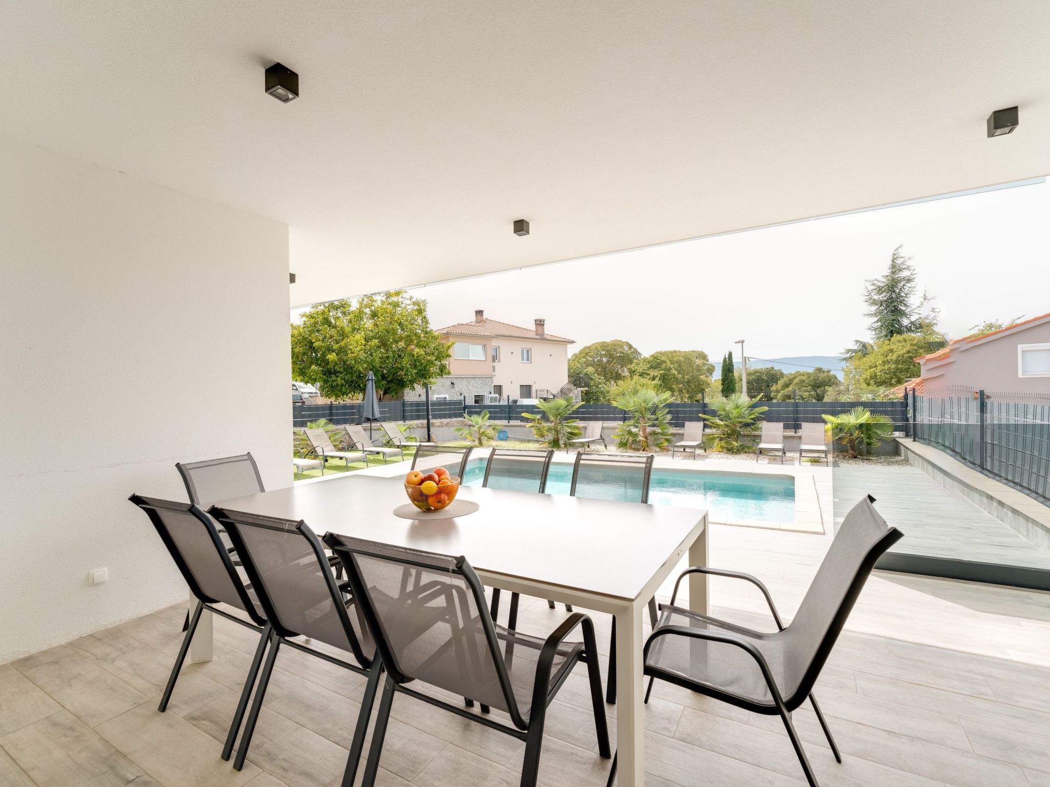 Schöne neue Villa mit Pool in Strandnähe-Image-tags.info