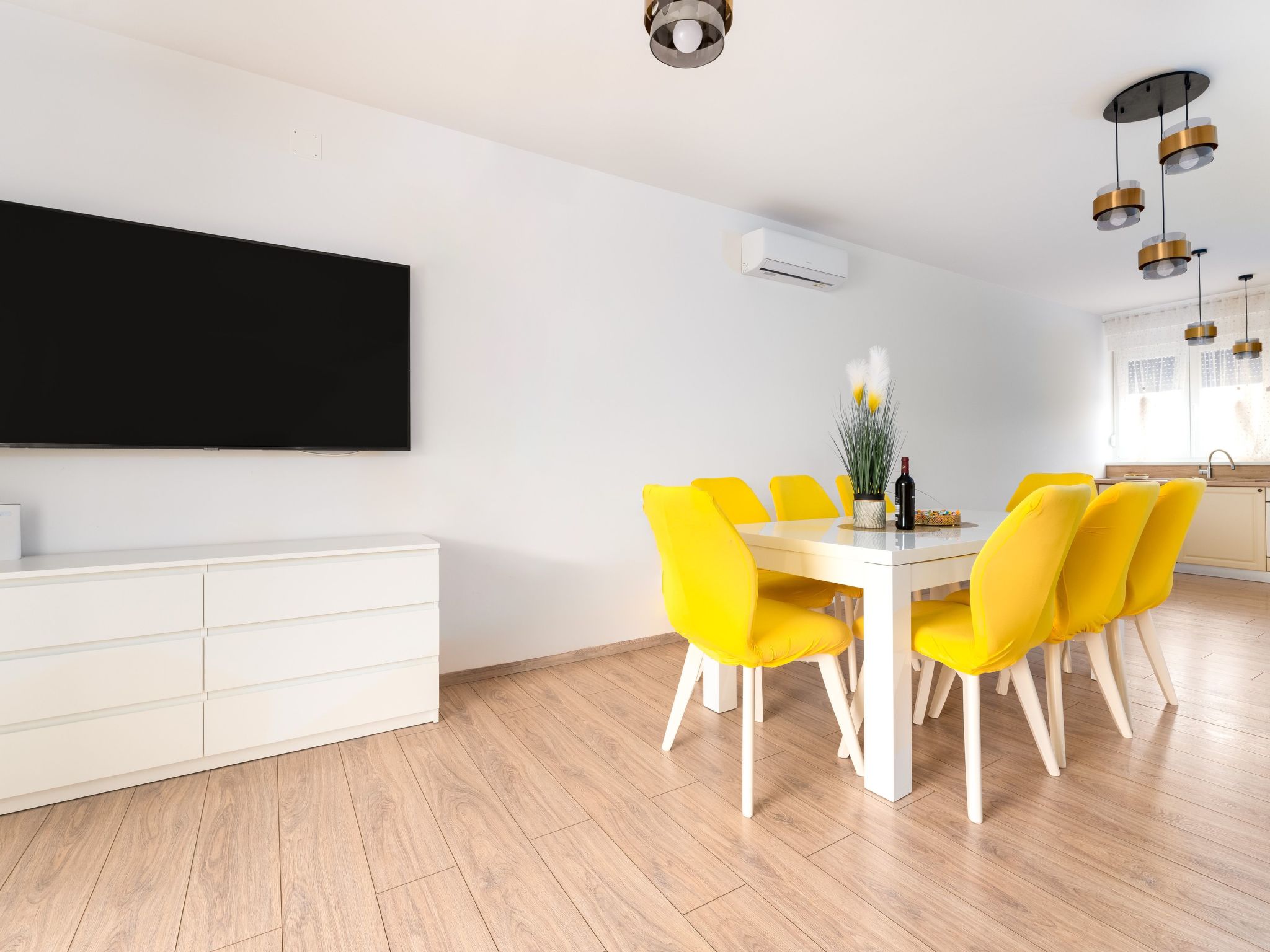 Schöne neue Villa mit Pool in Strandnähe-Image-tags.info