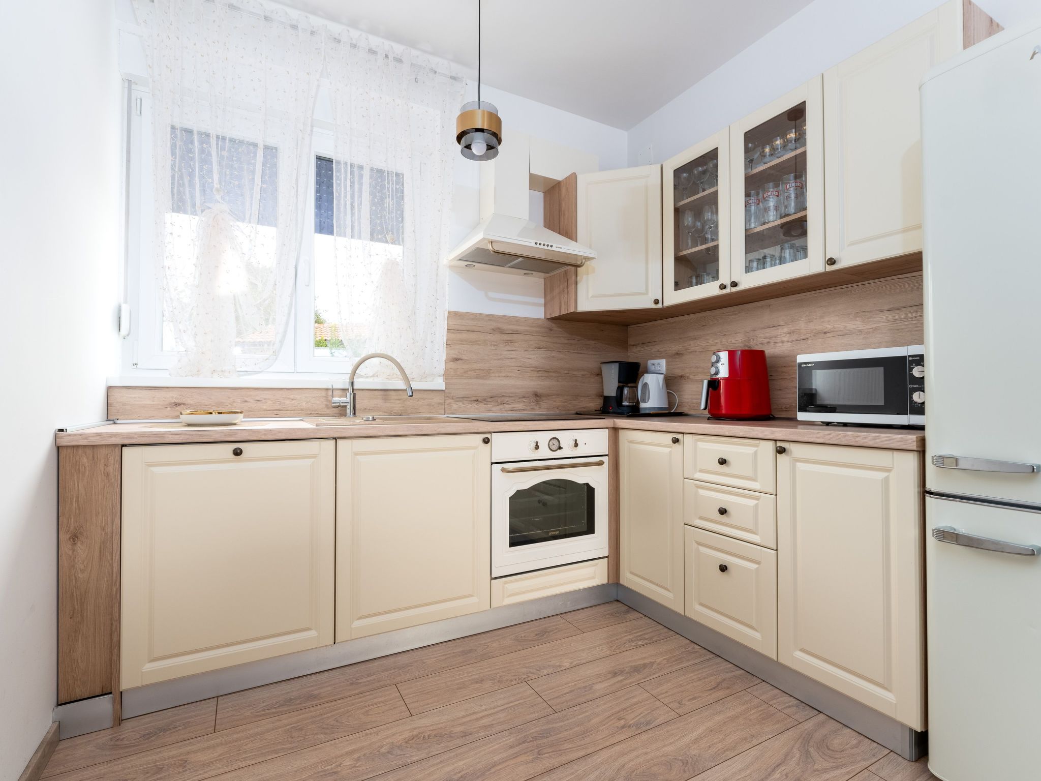 Schöne neue Villa mit Pool in Strandnähe-Image-tags.info