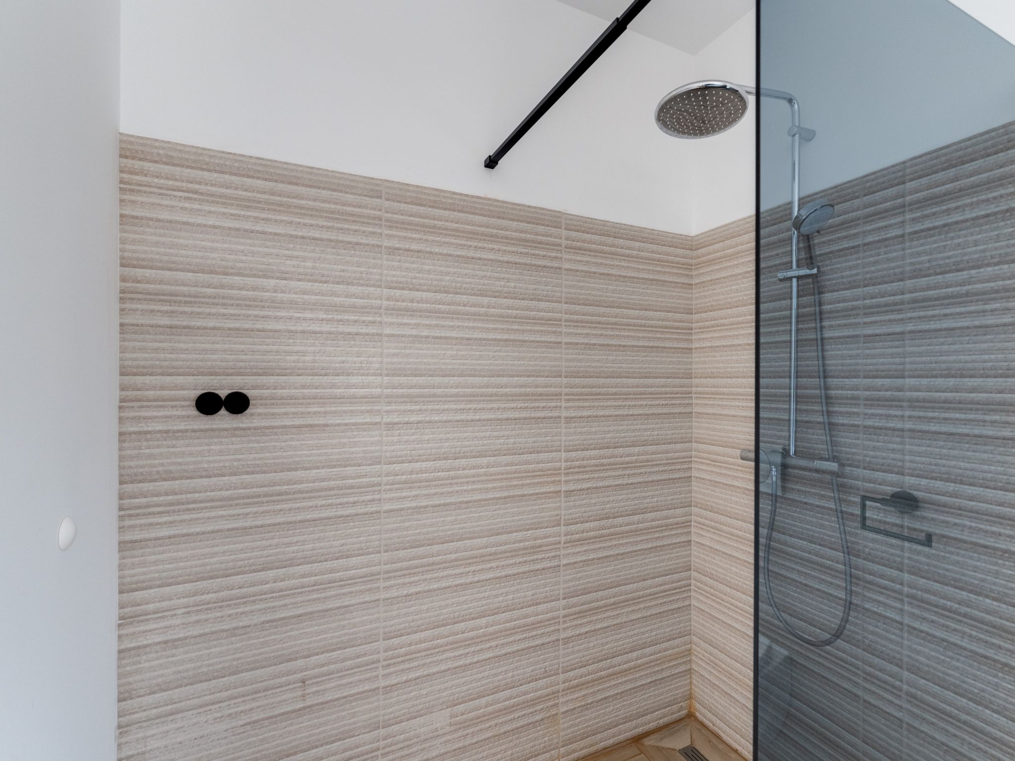 Schöne neue Villa mit Pool in Strandnähe-Image-tags.info