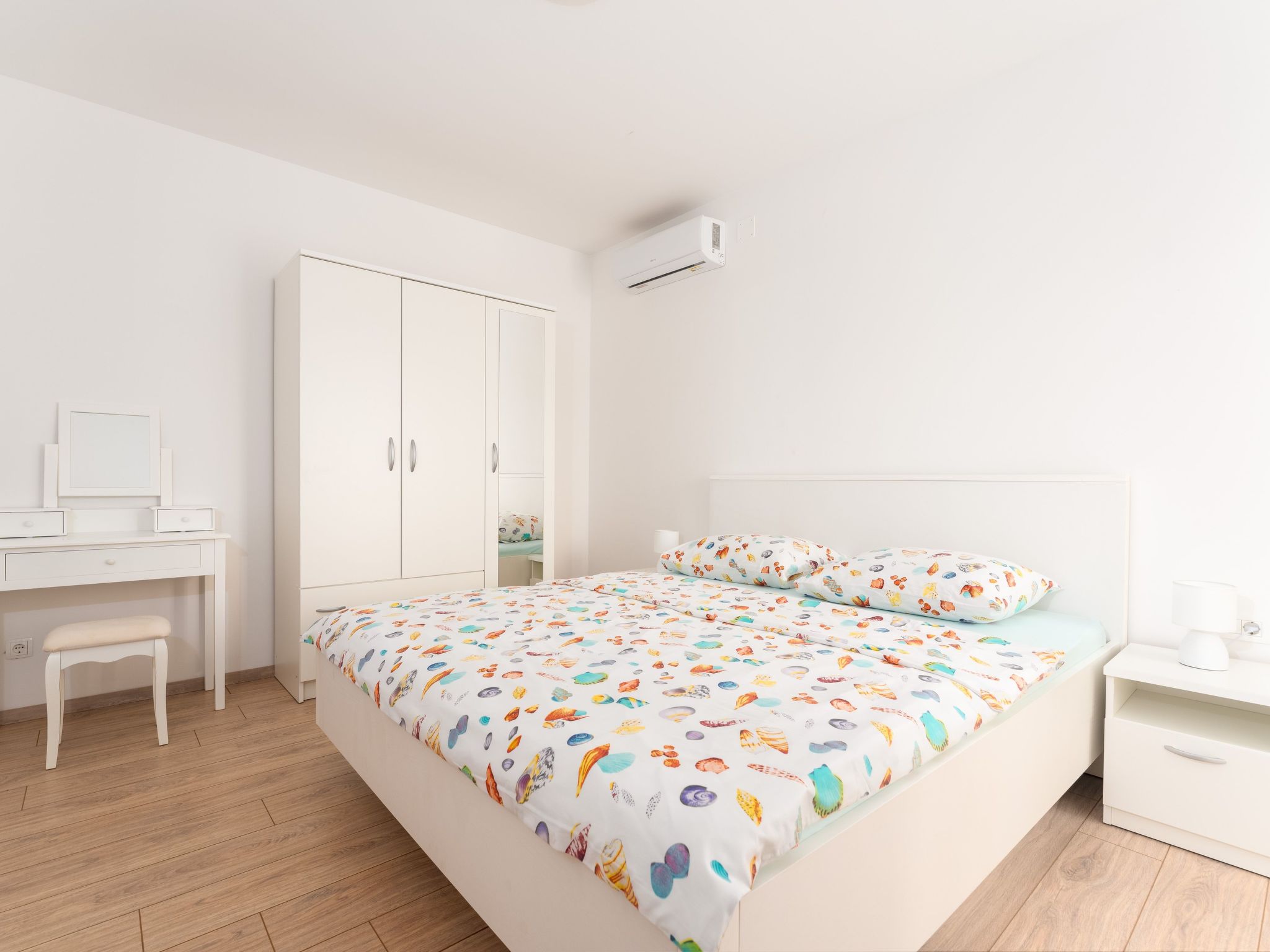 Schöne neue Villa mit Pool in Strandnähe-Image-tags.info