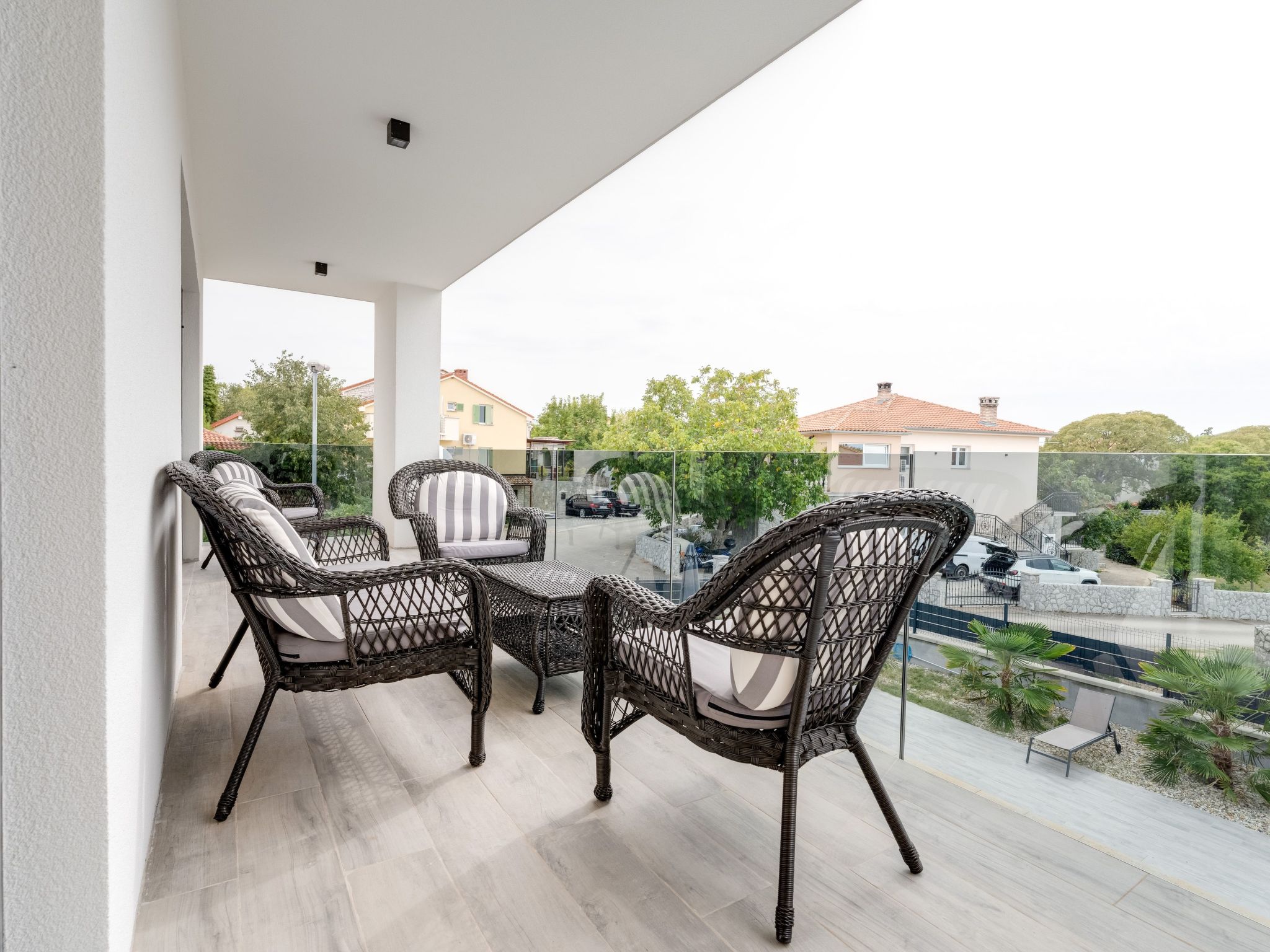 Schöne neue Villa mit Pool in Strandnähe-Image-tags.info