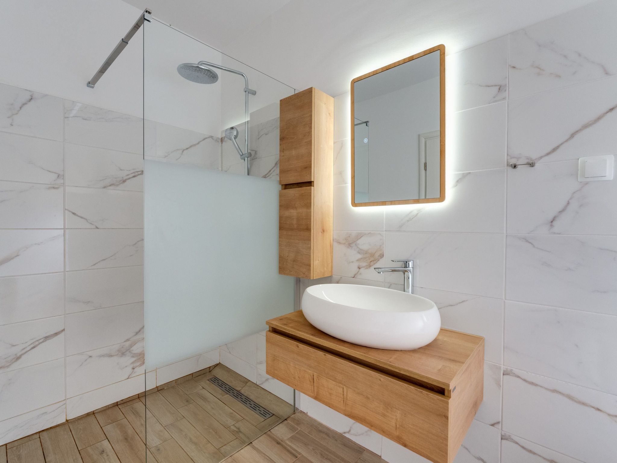 Schöne neue Villa mit Pool in Strandnähe-Image-tags.info