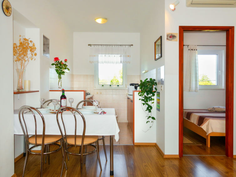 Search and Stay destination Milohnići, Primorsko-goranska županija - Croatia from AU$ 92. Andjelka (KRK310)