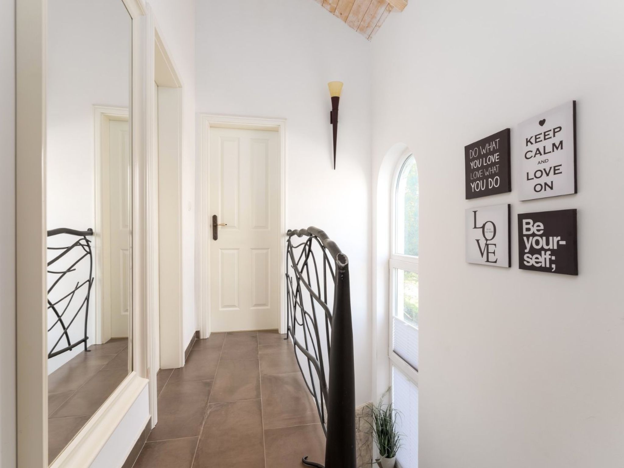 Villa Maslina-Inside