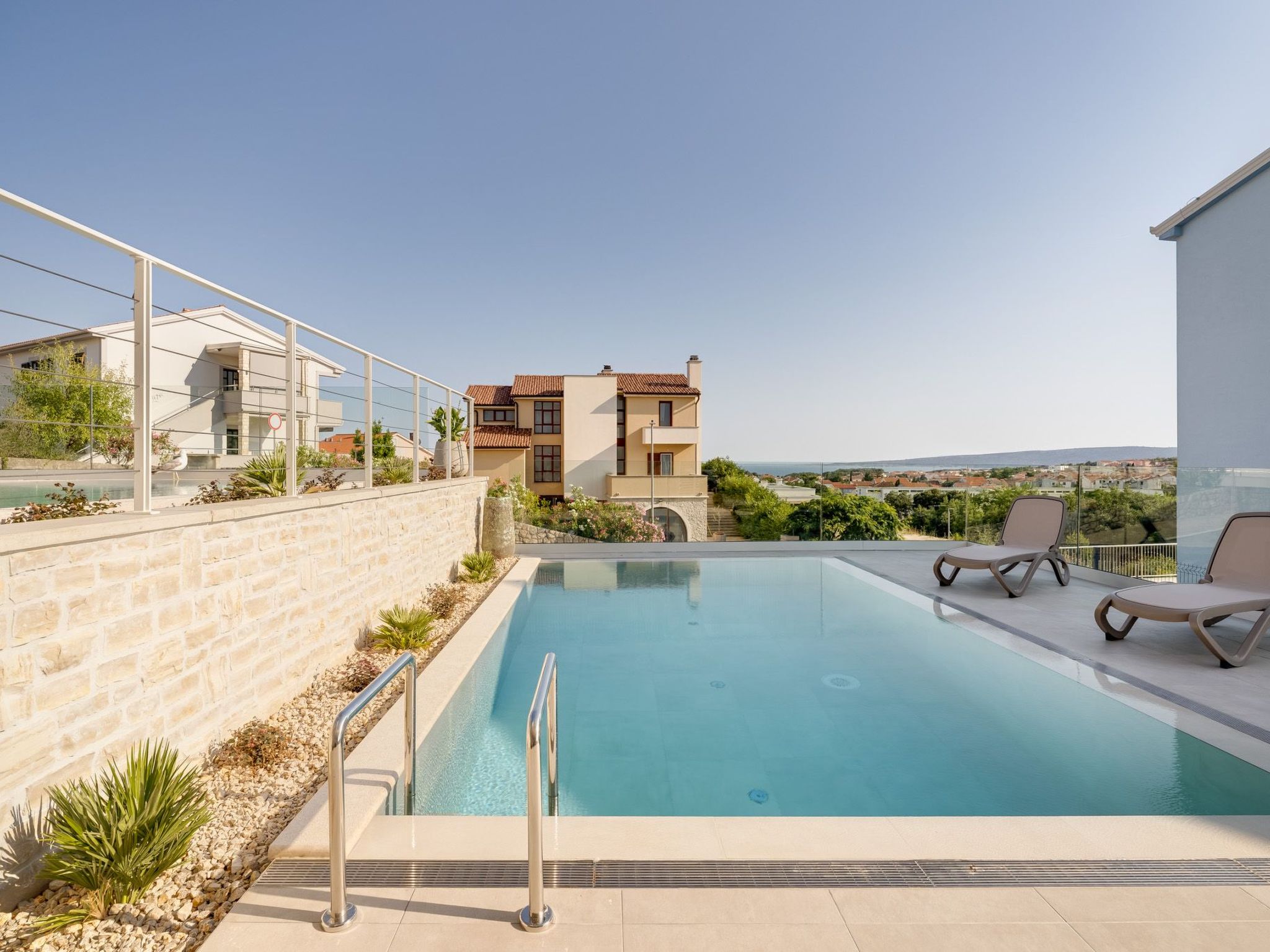 Neue moderne Villa "Smokva 1" mit Pool-Image-tags.info