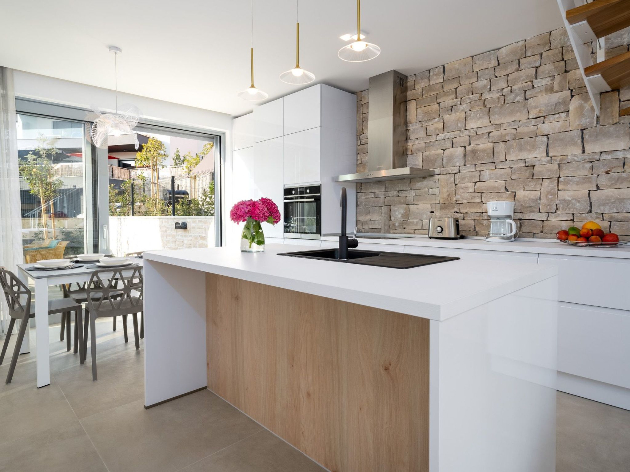 Neue moderne Villa "Smokva 1" mit Pool-Image-tags.info