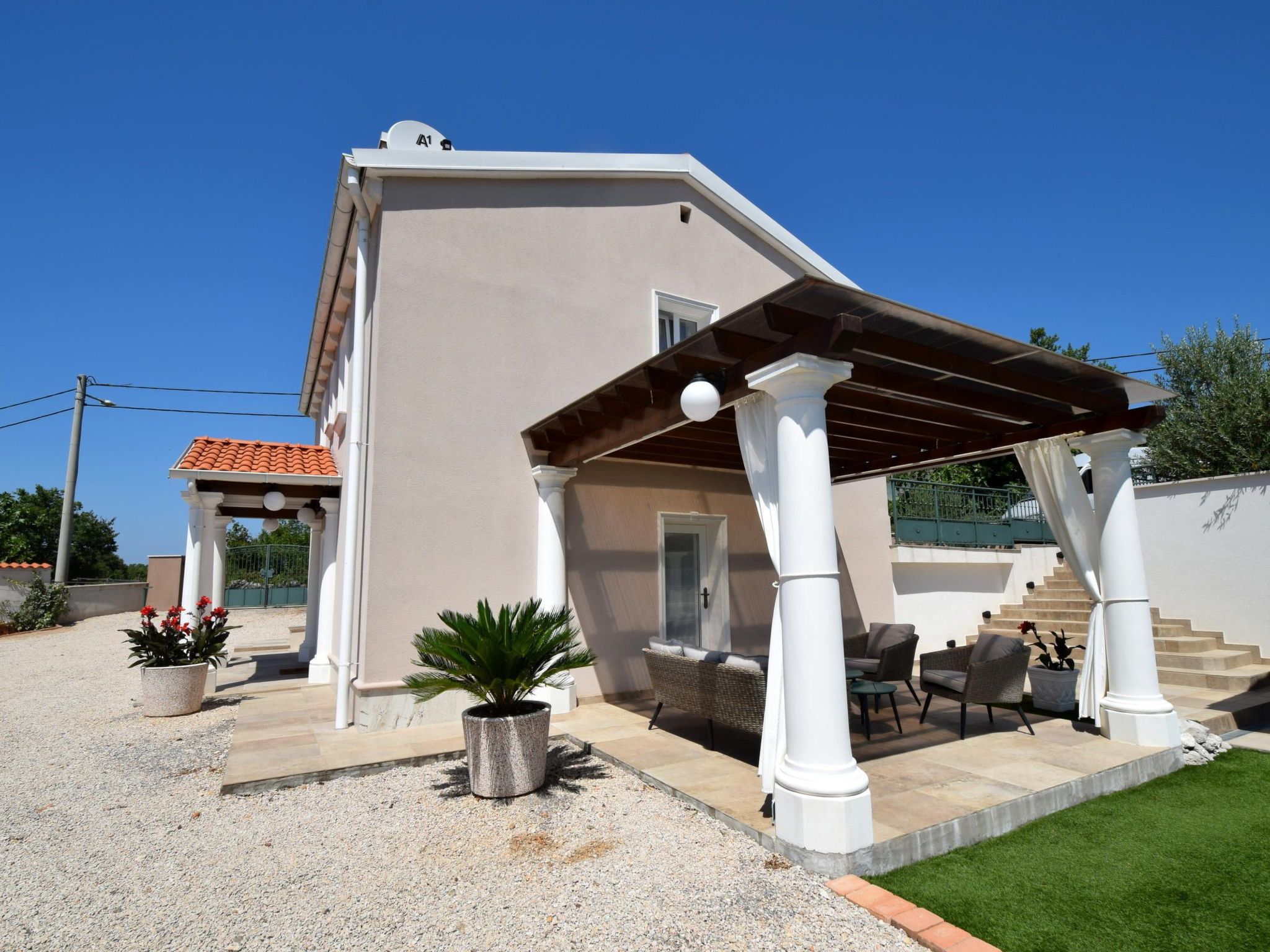 "Villa Frana" mit privatem Pool-Image-tags.info