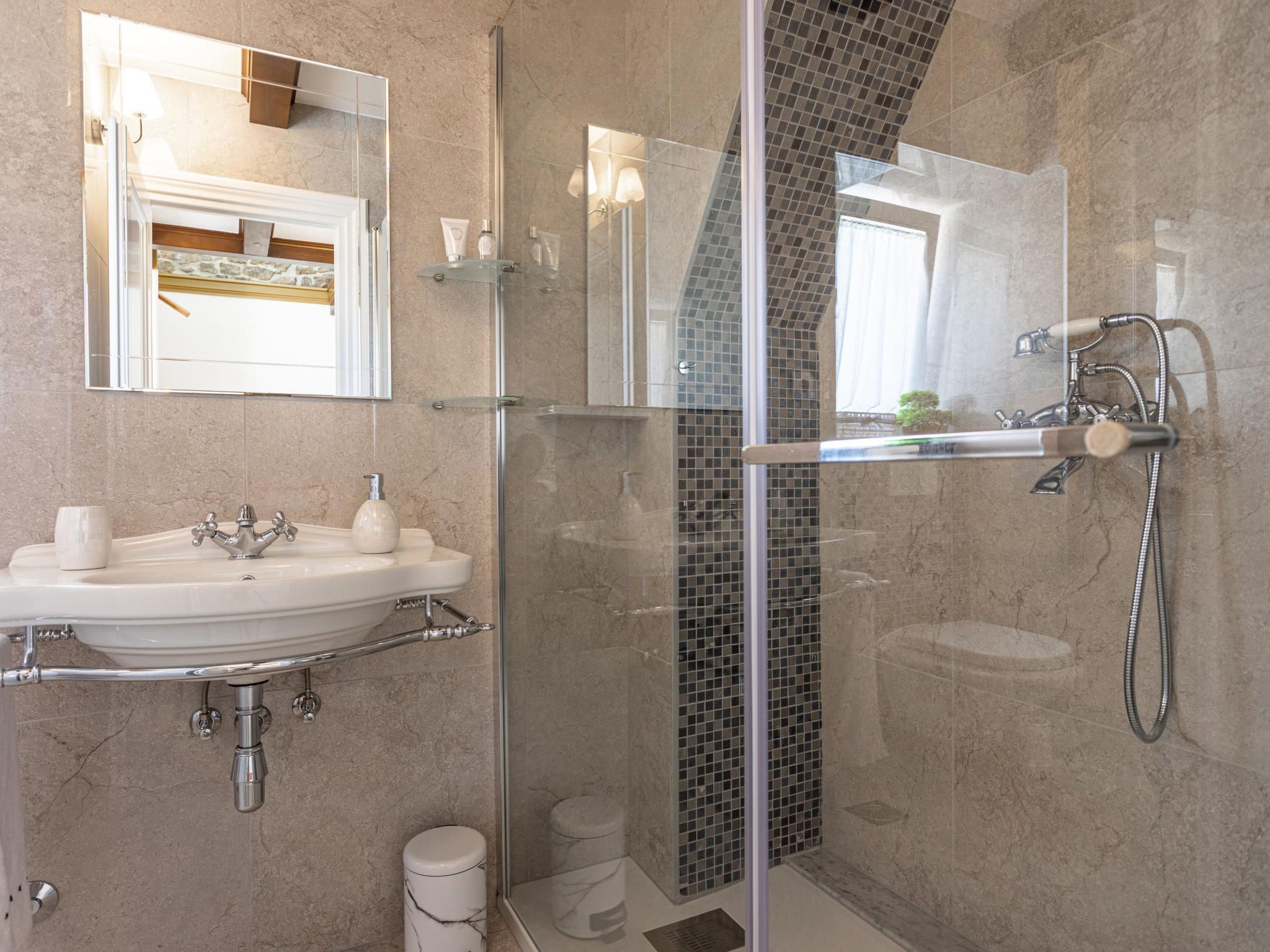 "Villa Frana" mit privatem Pool-Image-tags.info