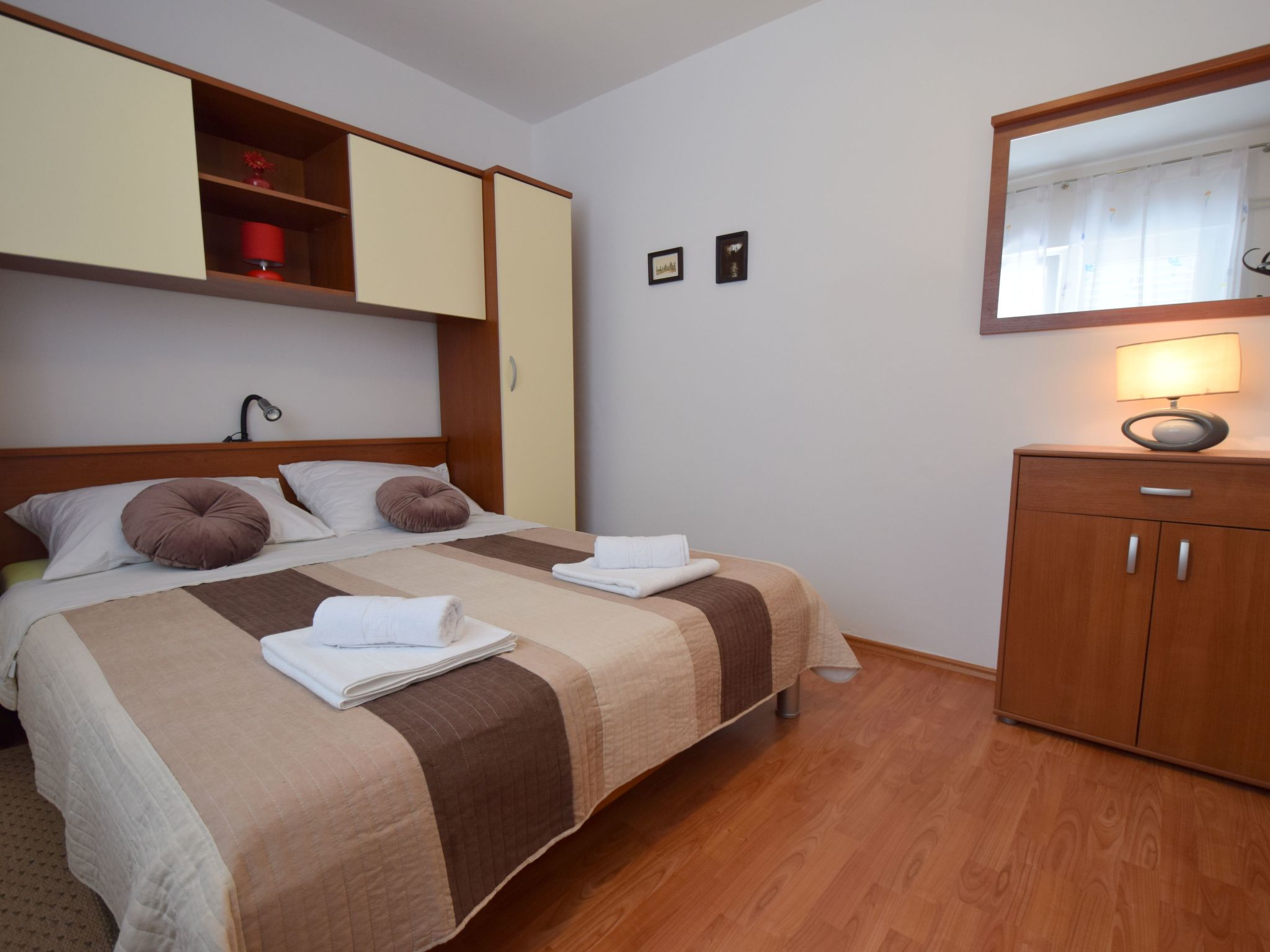 Anka 1-Image-tags.info