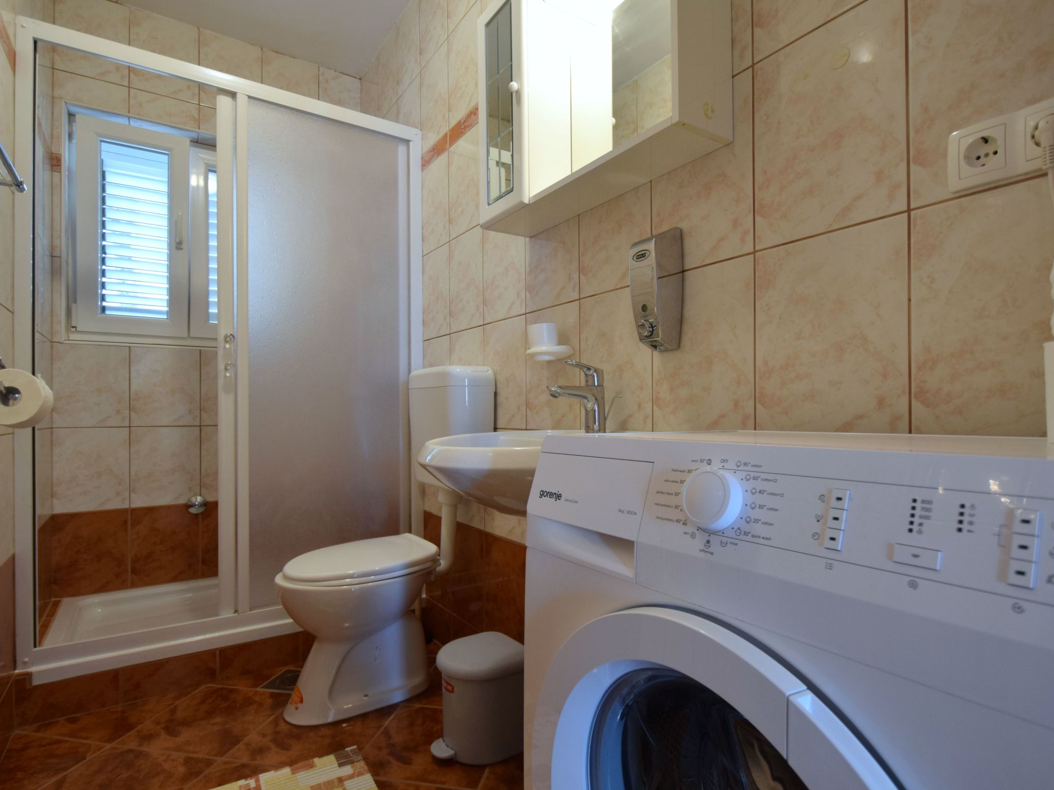 Anka 1-Image-tags.info