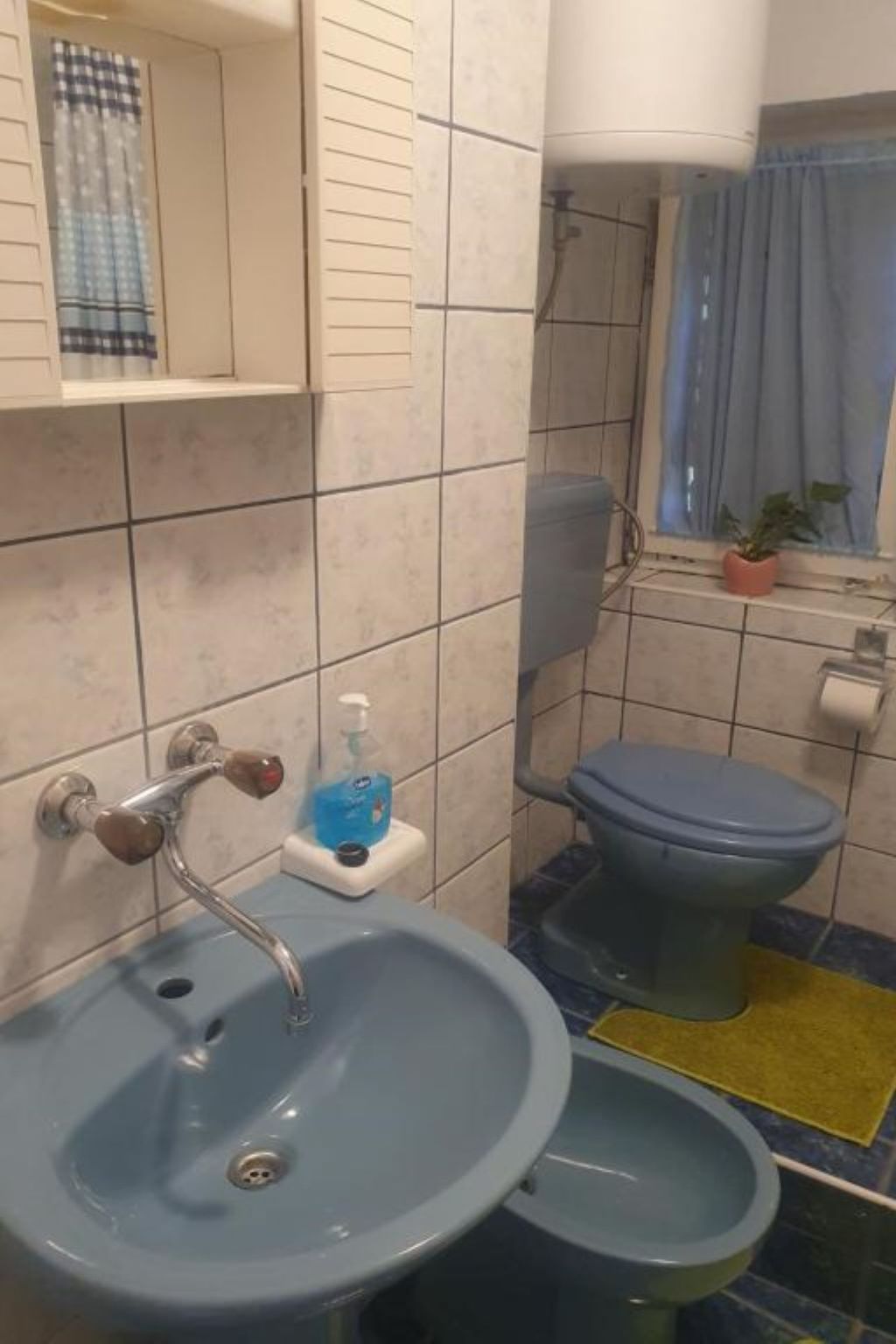 "Nikica" mit Blick auf das Meer-Inside