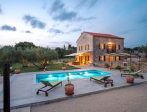 Stijlvolle villa met privézwembad, olijfgaard en panoramisch zeezicht - thumbnail 4