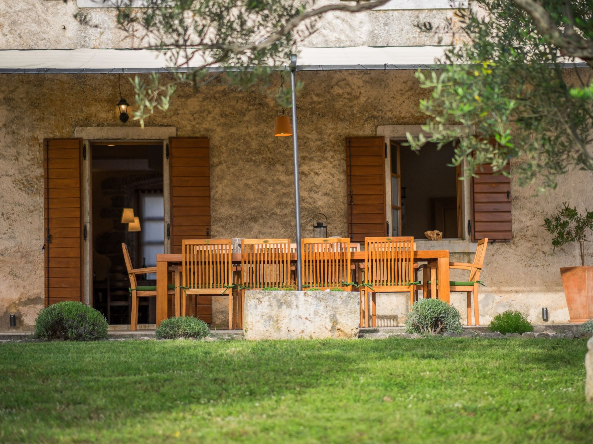 Villa mit Pool, Olivengarten und Meerblick-Image-tags.info