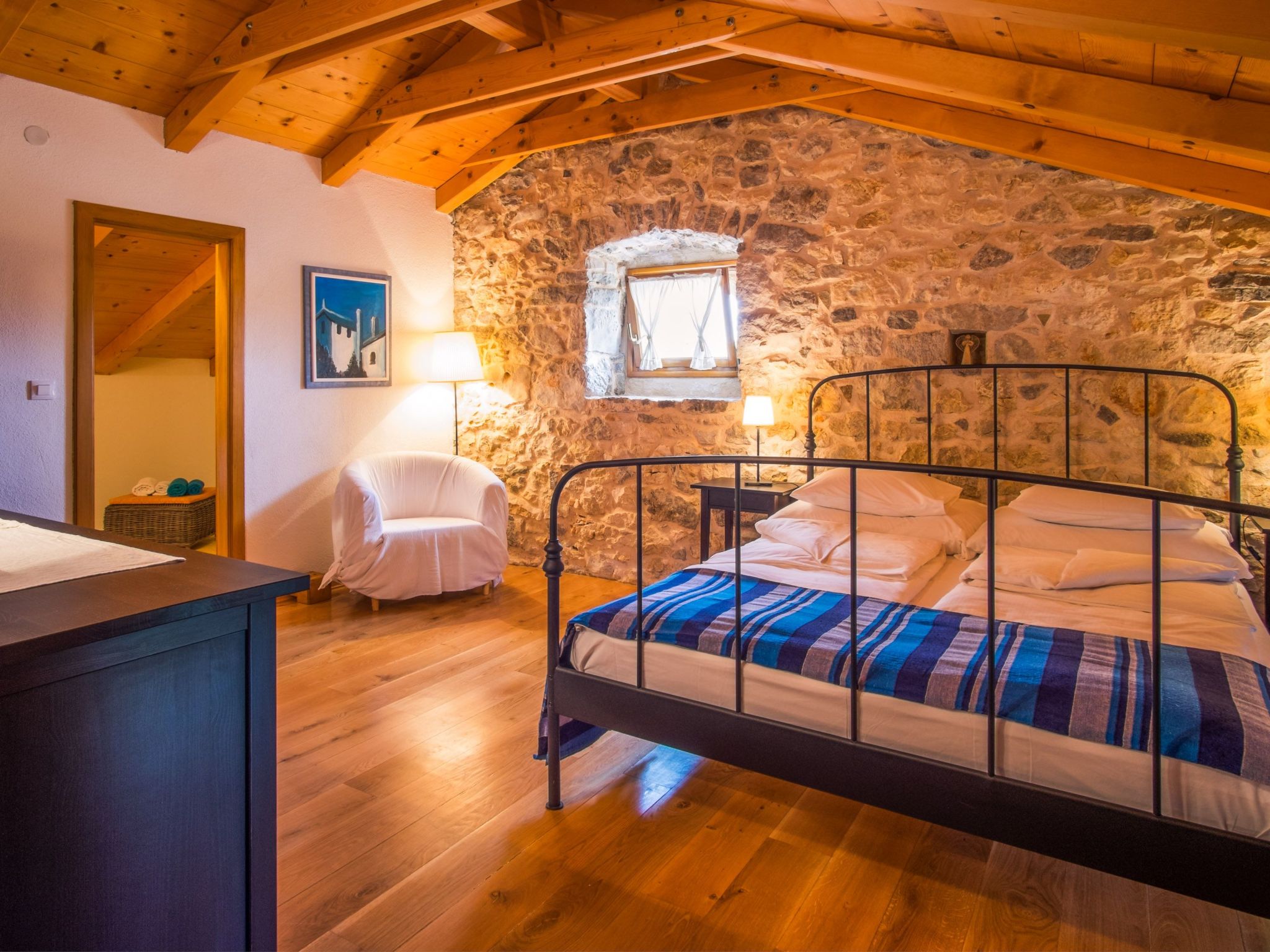 Villa mit Pool, Olivengarten und Meerblick-Image-tags.info