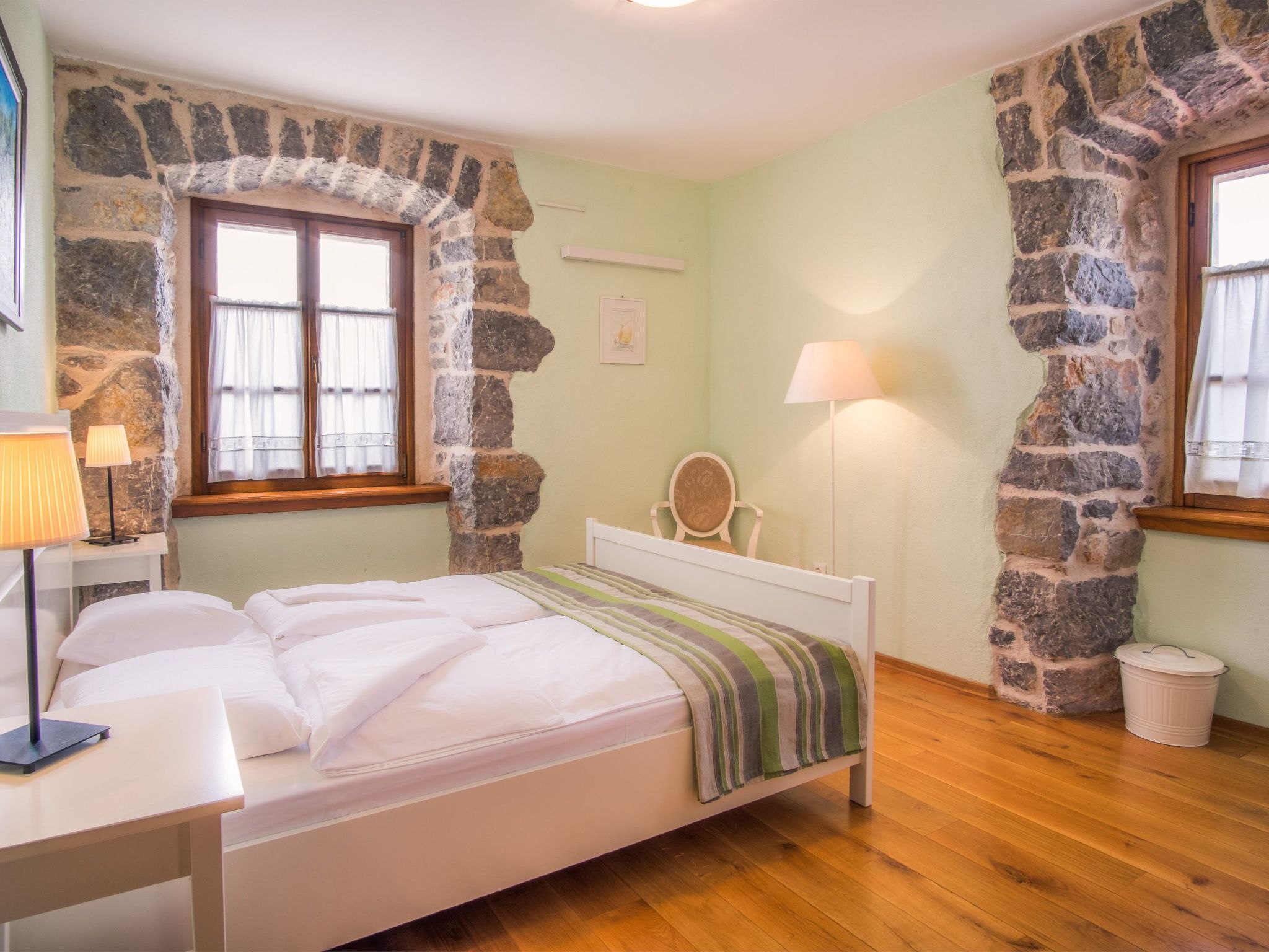 Villa mit Pool, Olivengarten und Meerblick-Image-tags.info