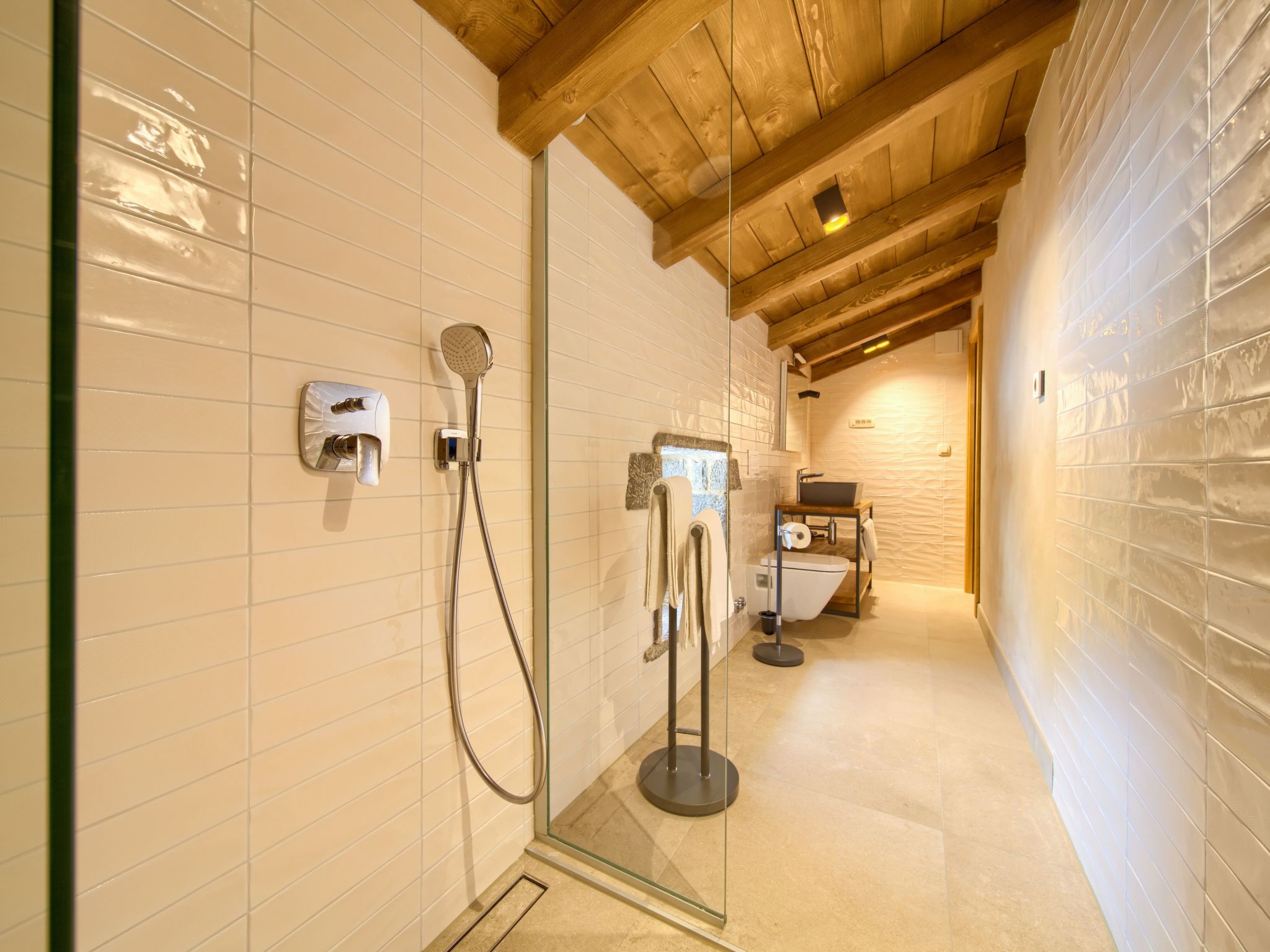 Haus Jerini Cottage-Image-tags.info