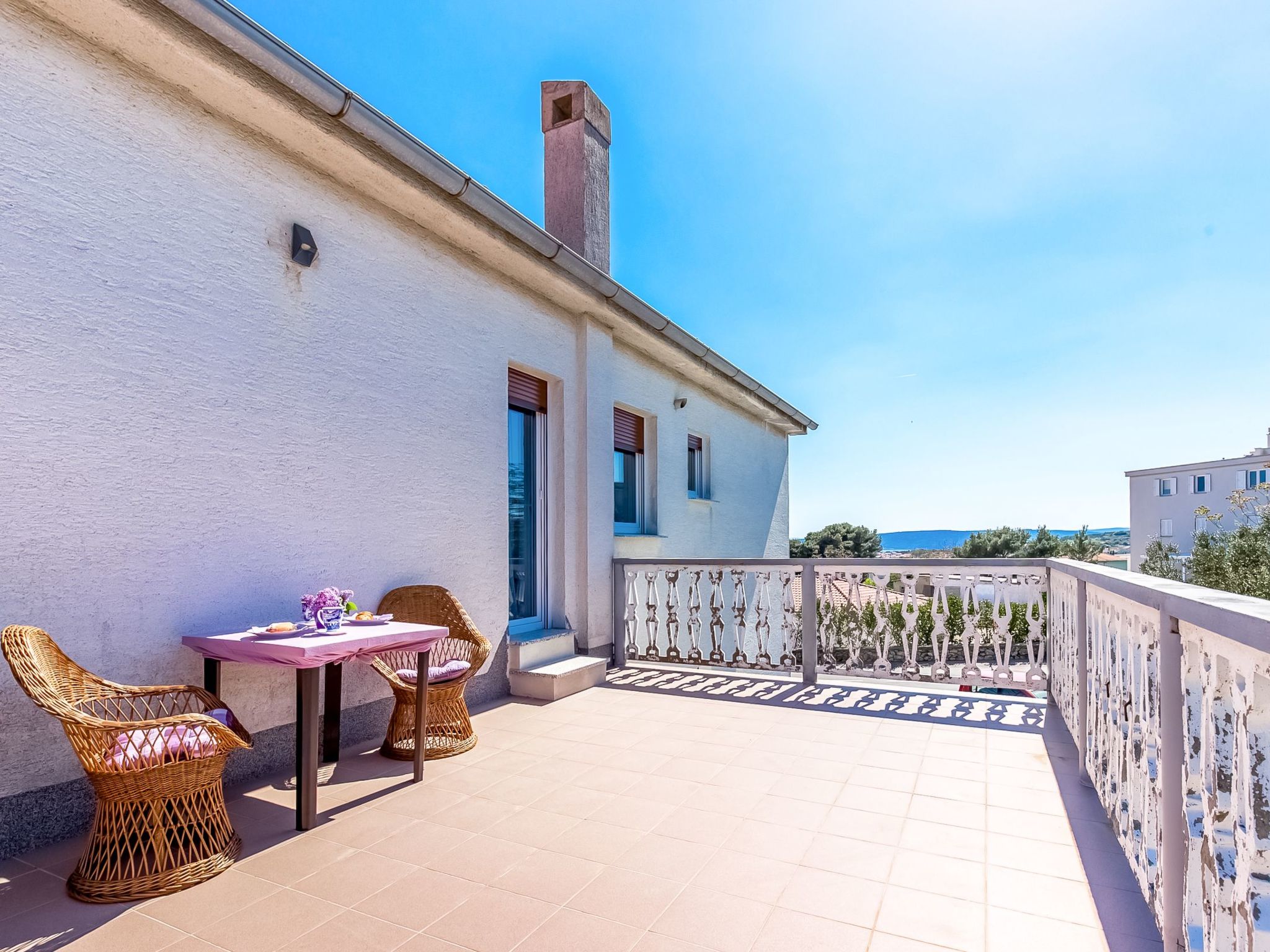 Photo of Geräumige Wohnung in Krk mit Garten und Terrasse