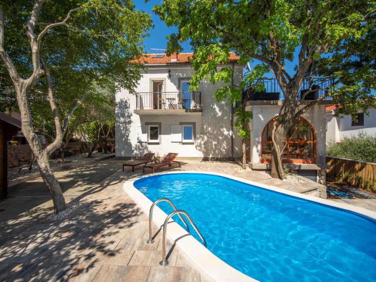 Search and Stay Destinations. Vacation Rentals in Kornić, Grad Krk - Primorje-Gorski Kotar County - Croatia