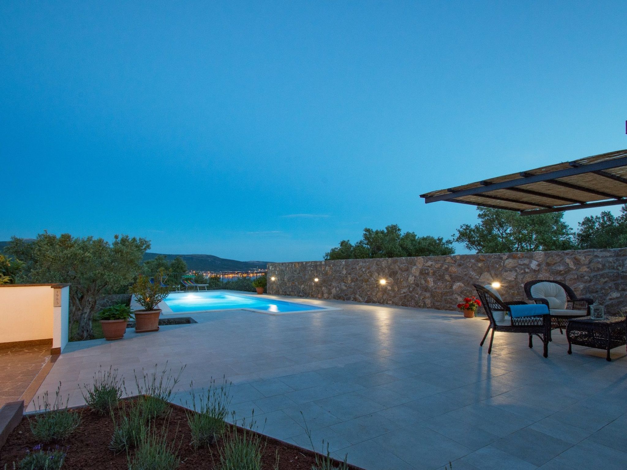 Villa "Olive Tree" mit Schwimmbad-Image-tags.info